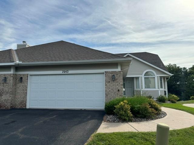7043 Oak Pointe Curve — photo