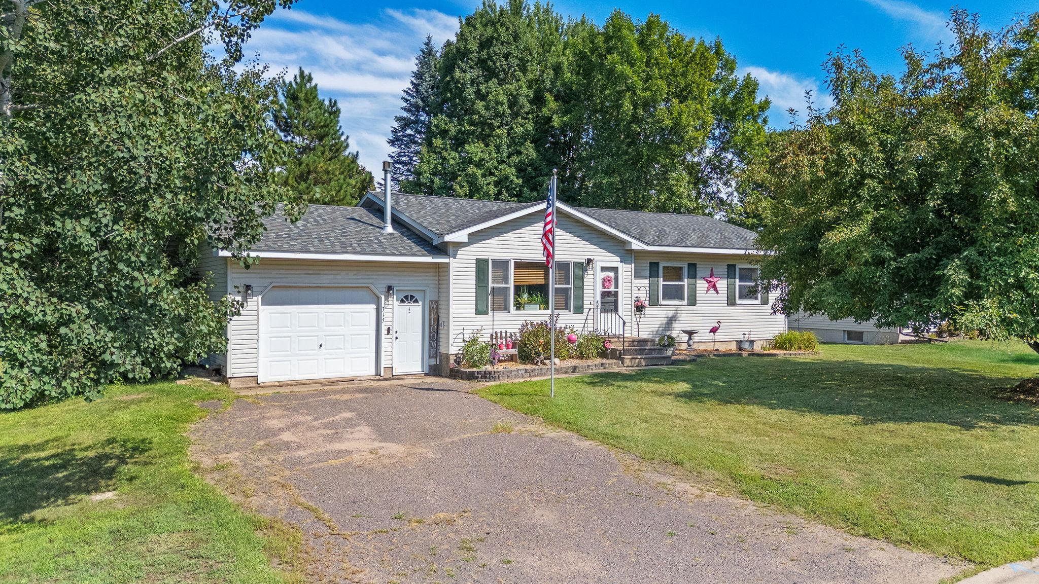 315 Hillcrest Drive — photo