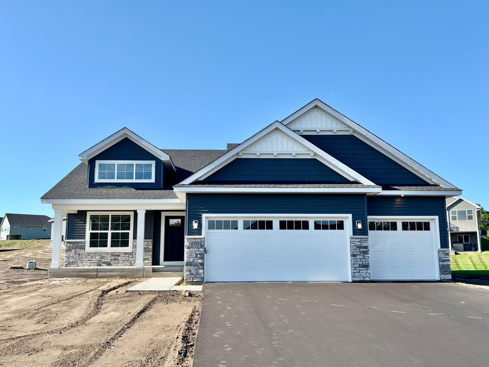 810 Walnut Court — photo