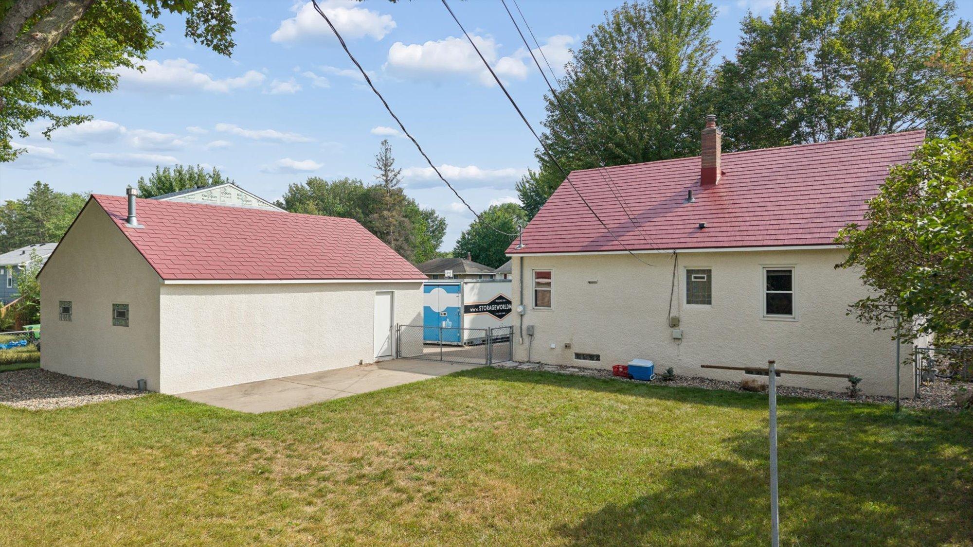1747 Pinewood Drive — photo