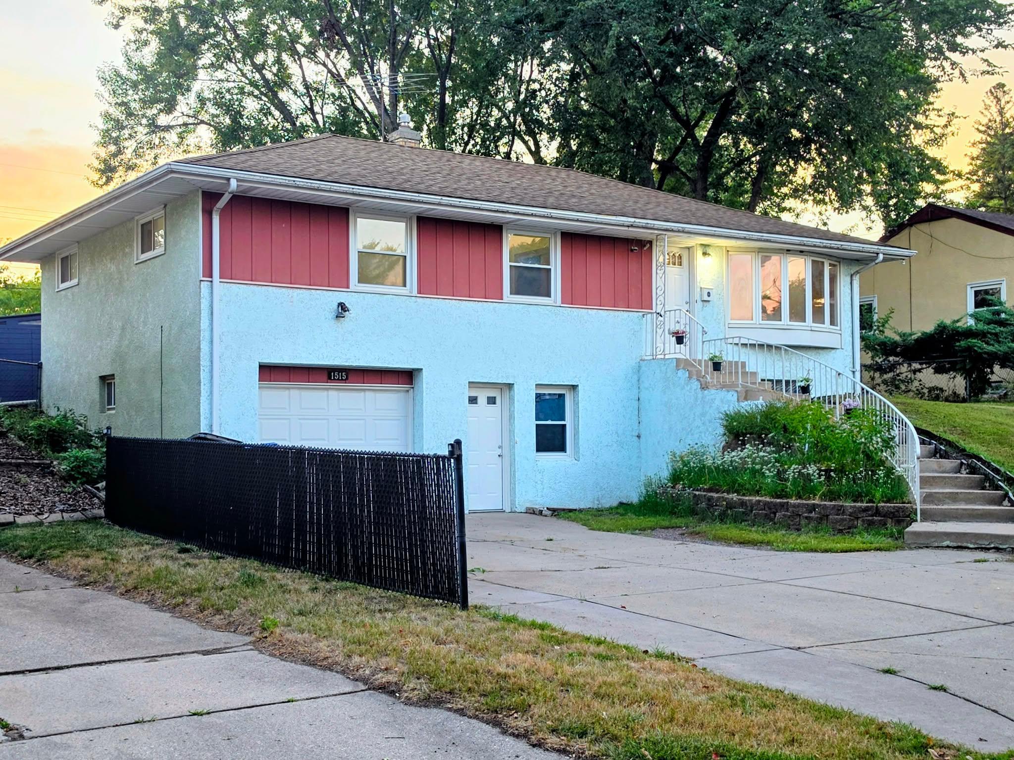 1515 Birmingham Street — photo