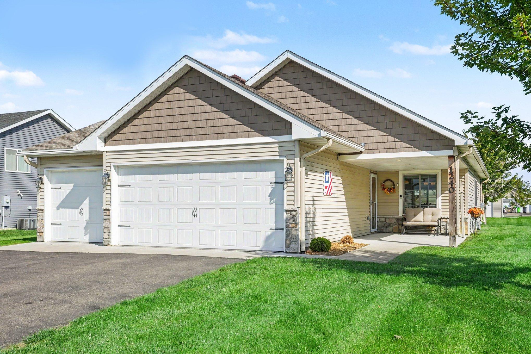 1240 Quail Run — photo