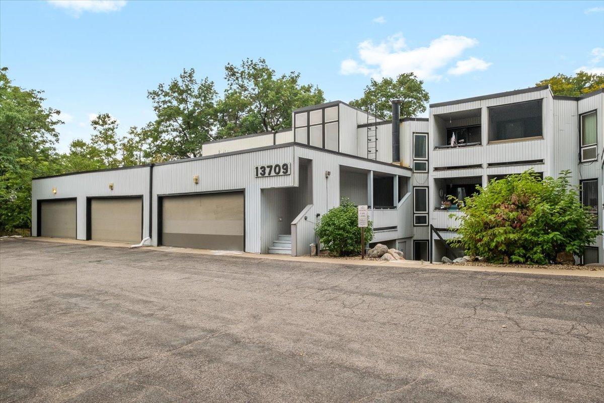 13709 Nicollet Avenue 301 — photo