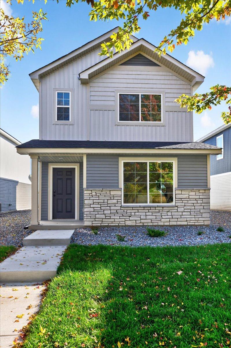 7077 Kittredge Lane NE — photo