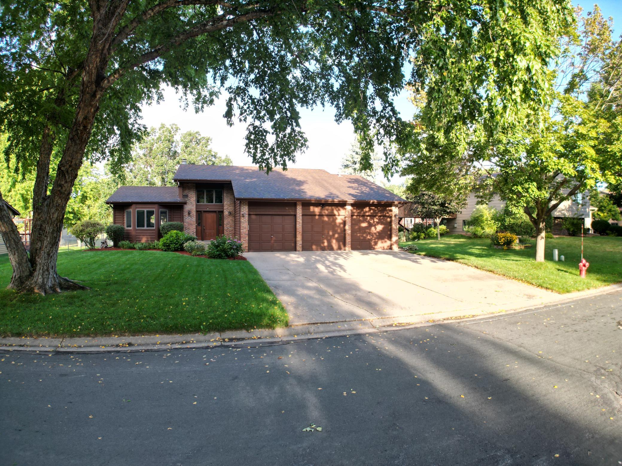 8301 Cooper Way — photo