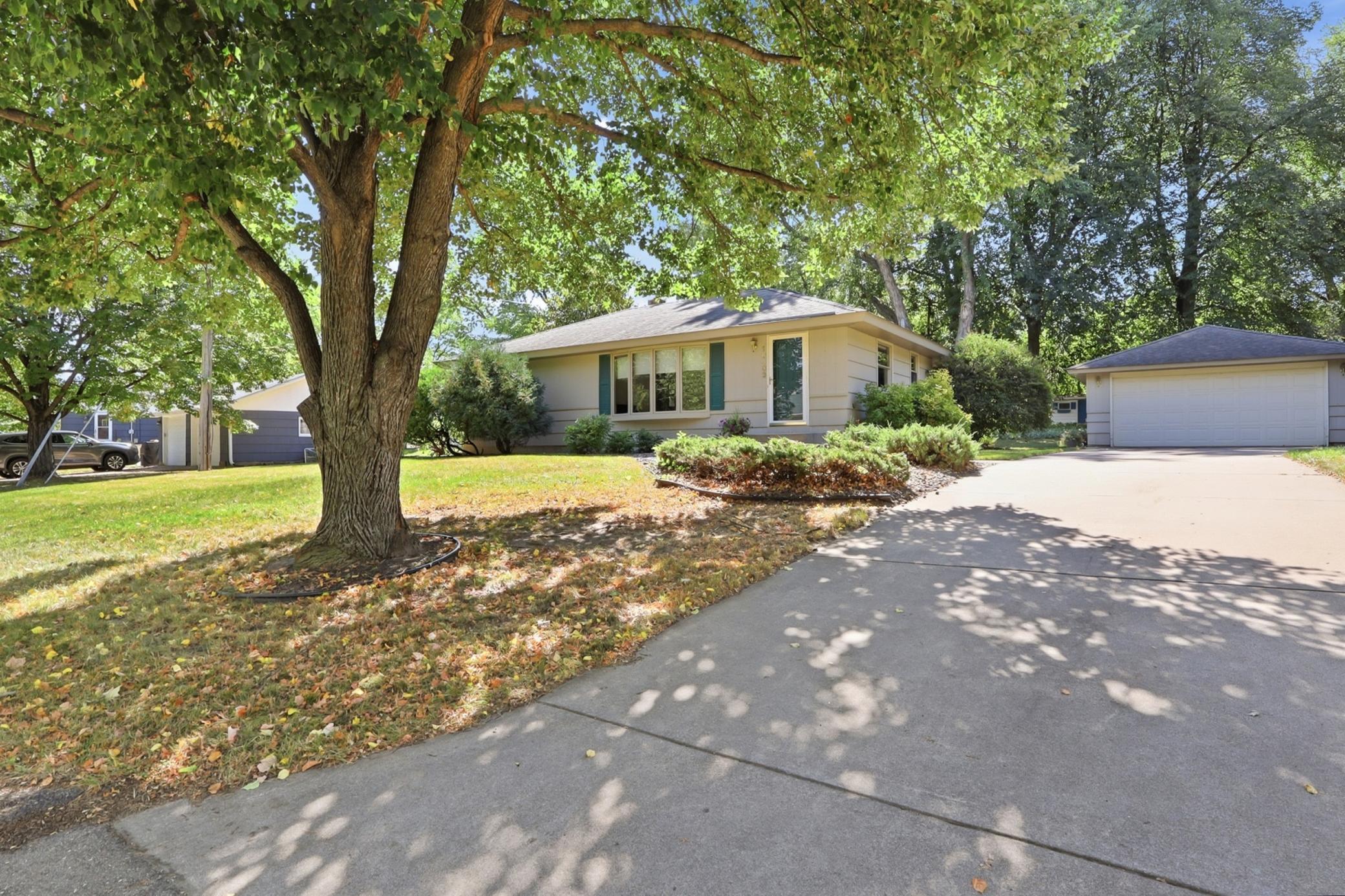 16403 Seymour Drive — photo