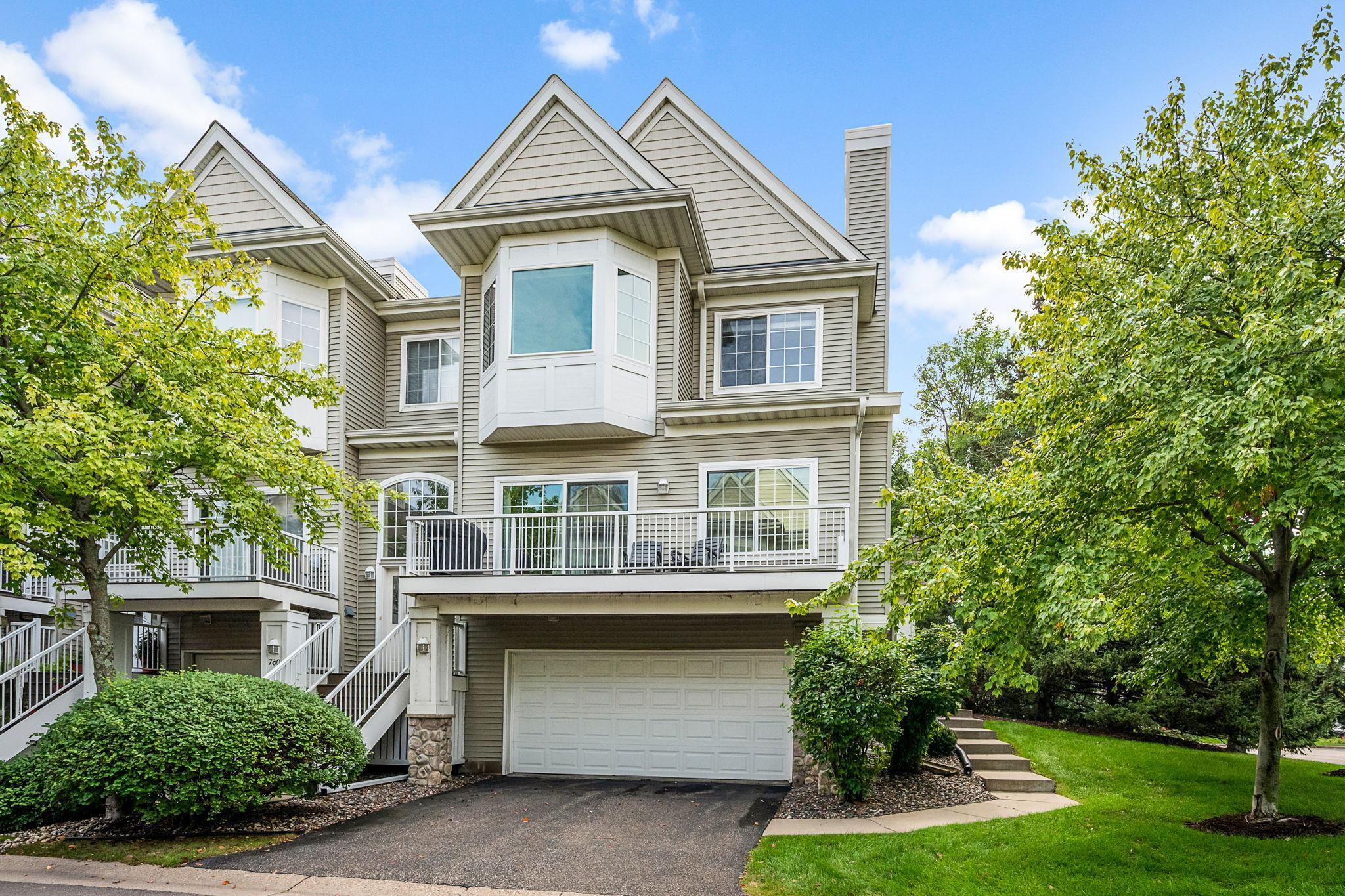 758 Fairfield Circle — photo