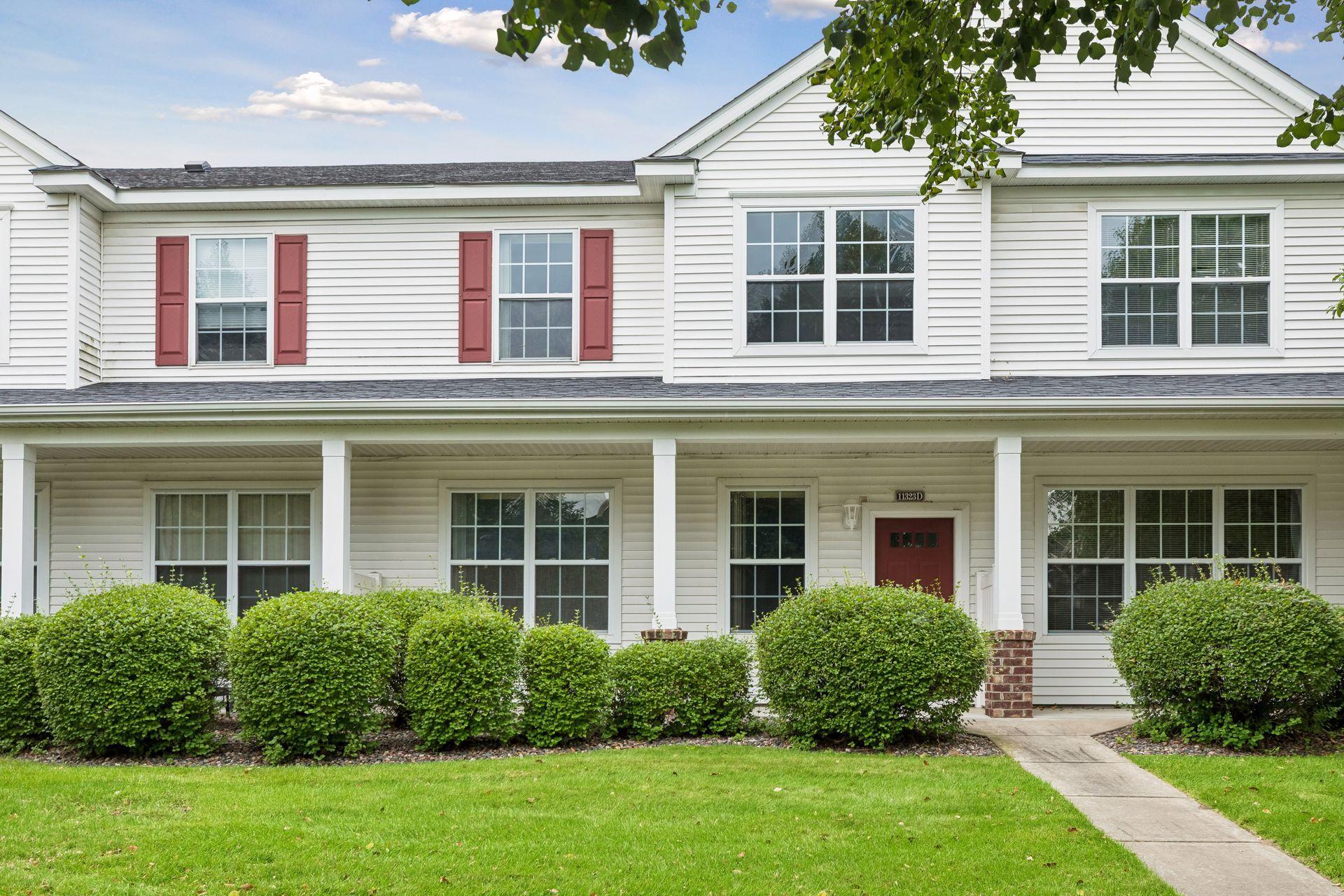 11323 Chisholm Circle NE D — photo