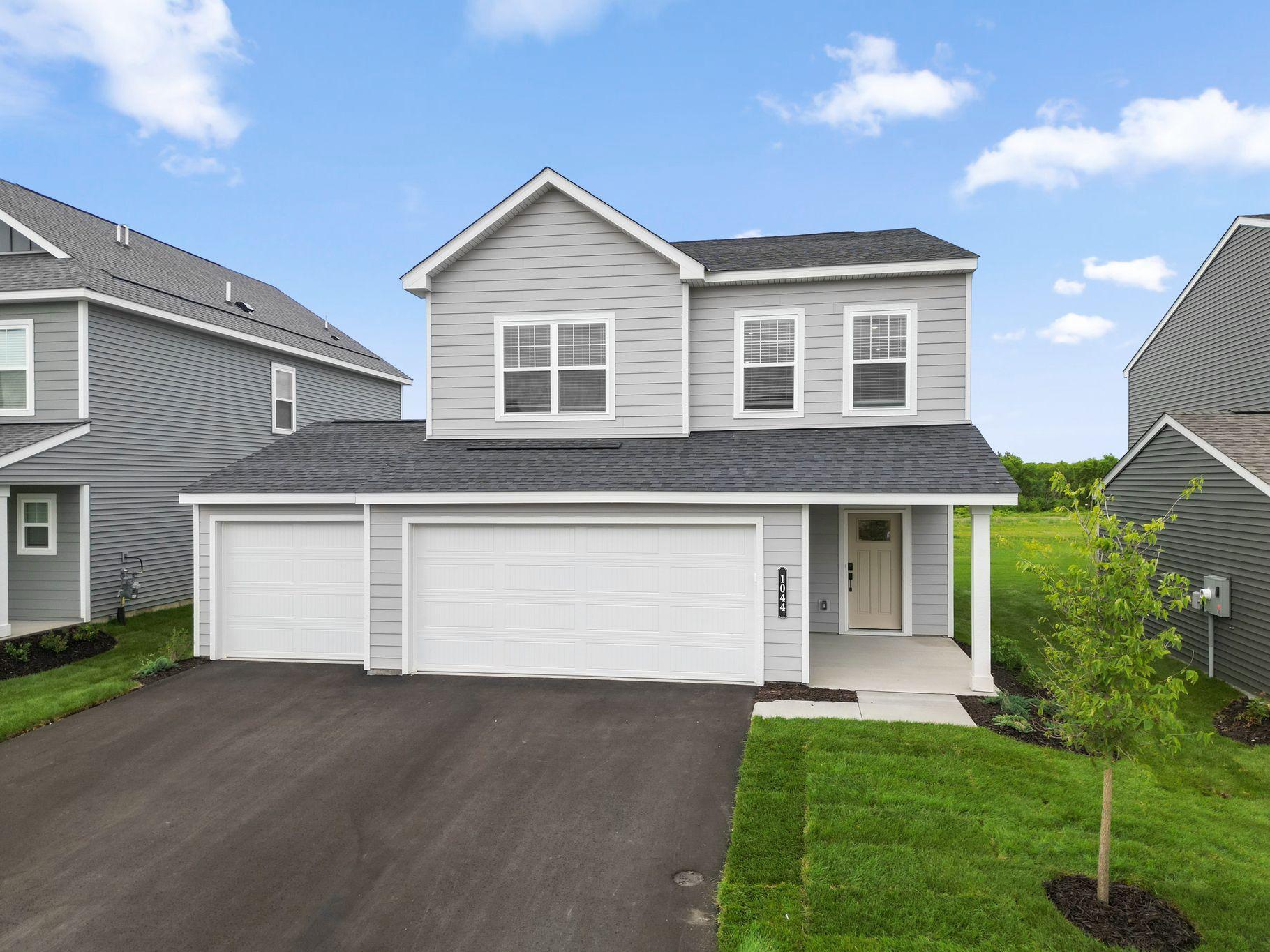 1044 Adamstown Drive — photo