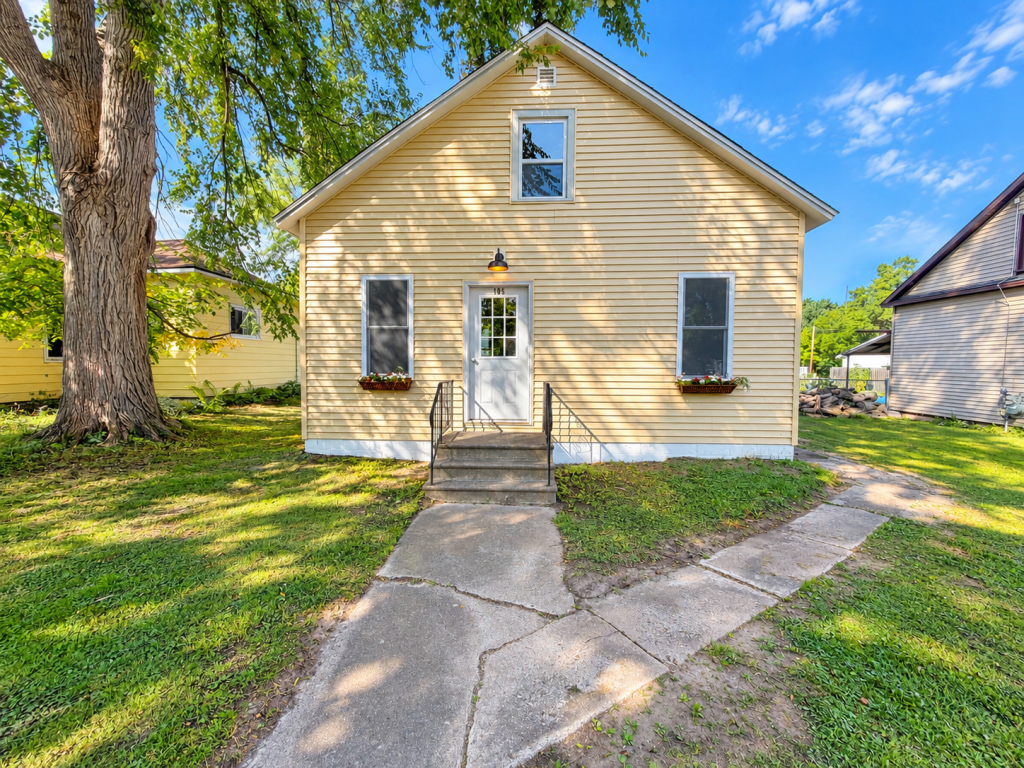 105 Sadie Street — photo