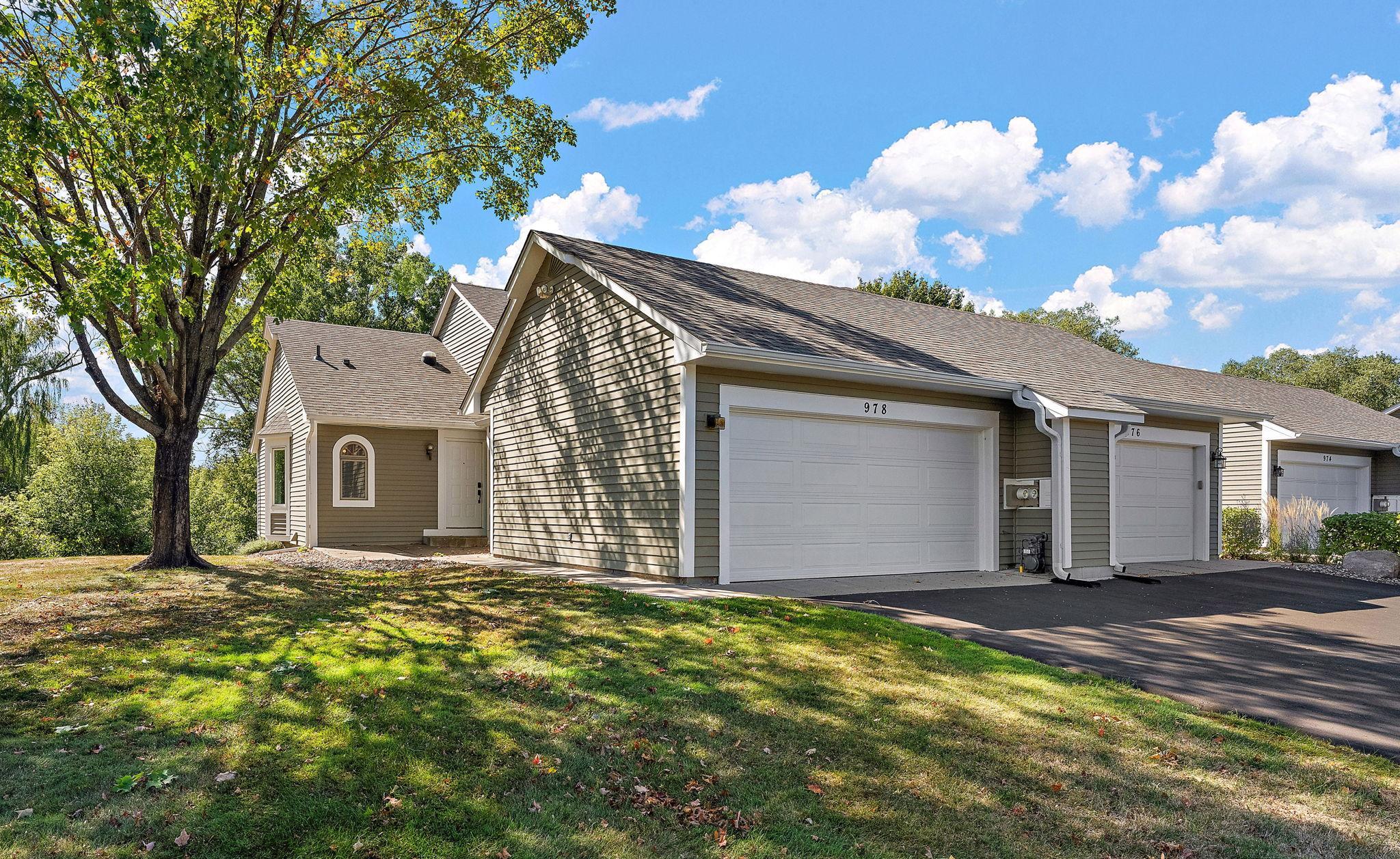 978 Winterberry Drive — photo