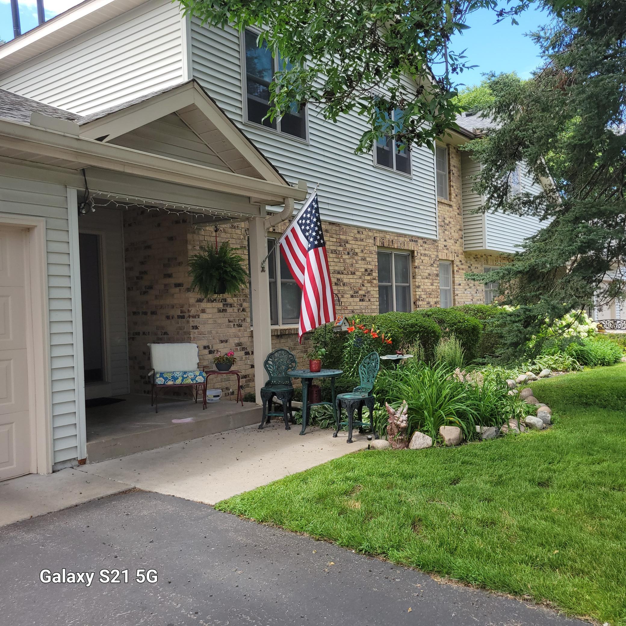 4293 Oakmede Lane 46C — photo