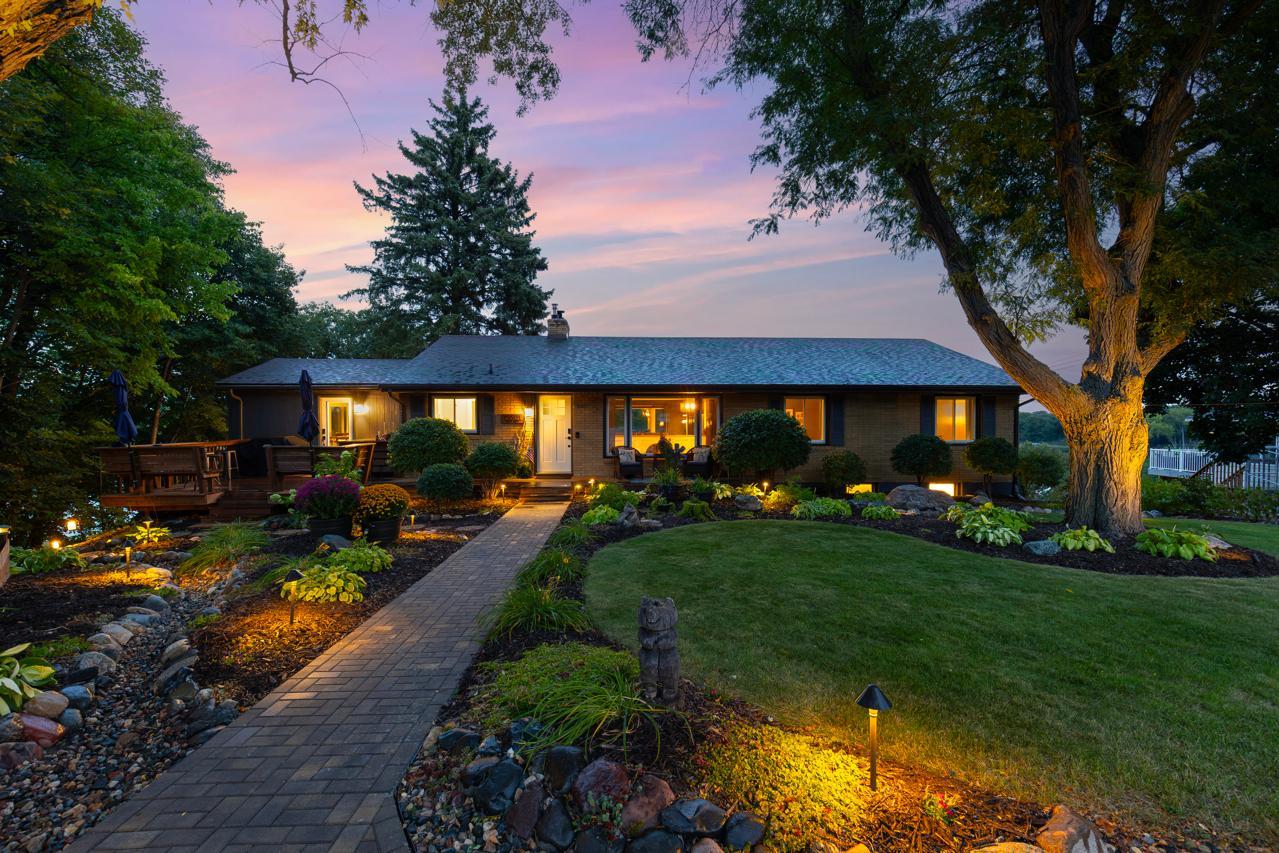 15601 Summit Drive — photo