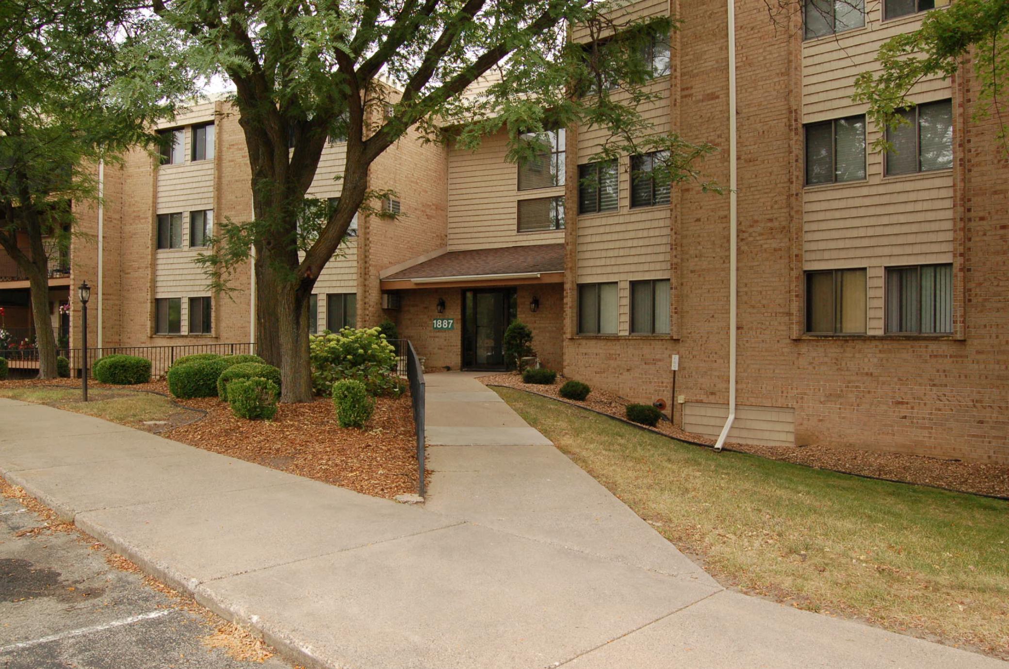 1887 Silver Bell Road 318 — photo