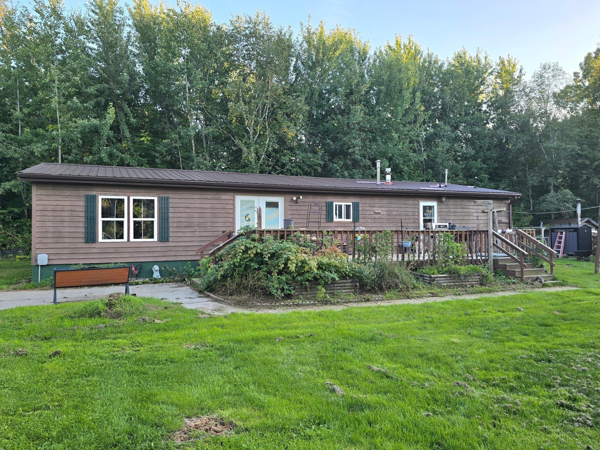 5794 Highway 11 — photo