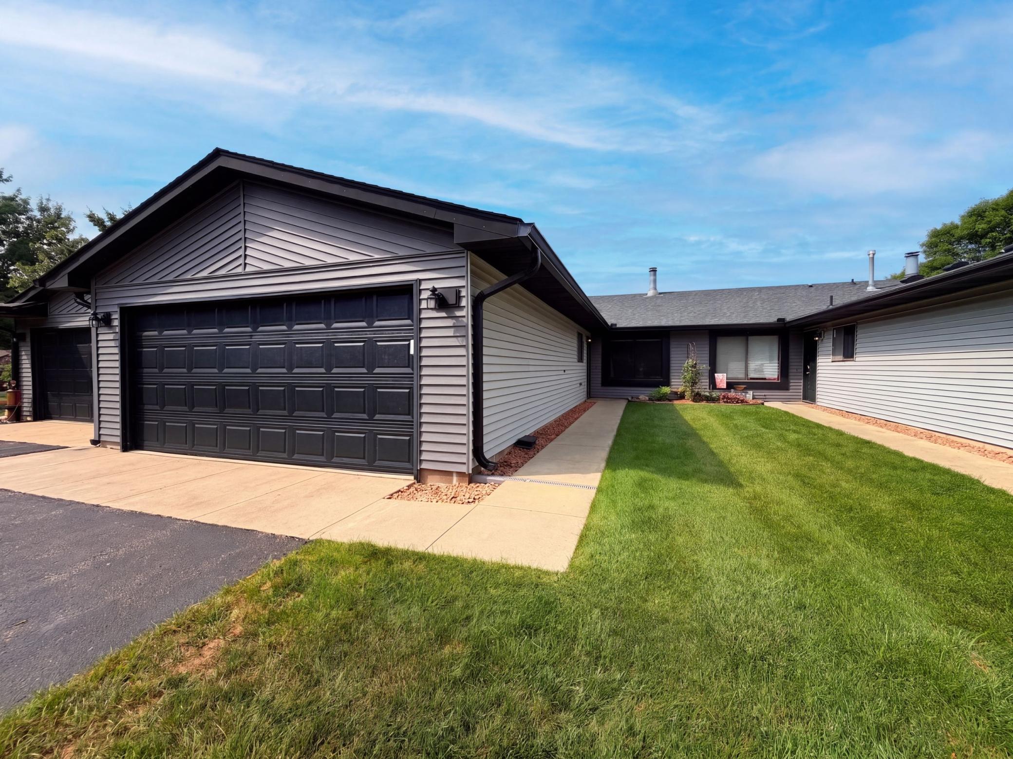 13397 Hughes Court — photo
