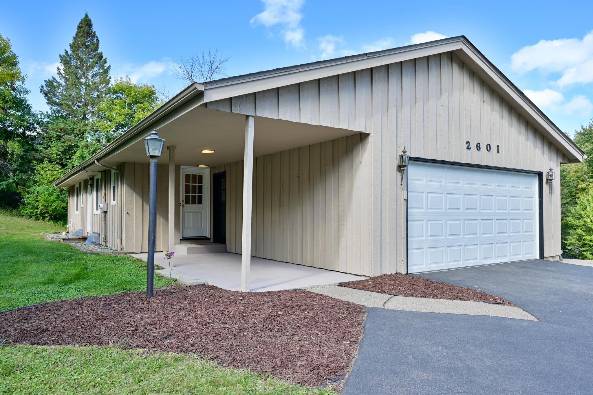 2601 Brookview Drive — photo