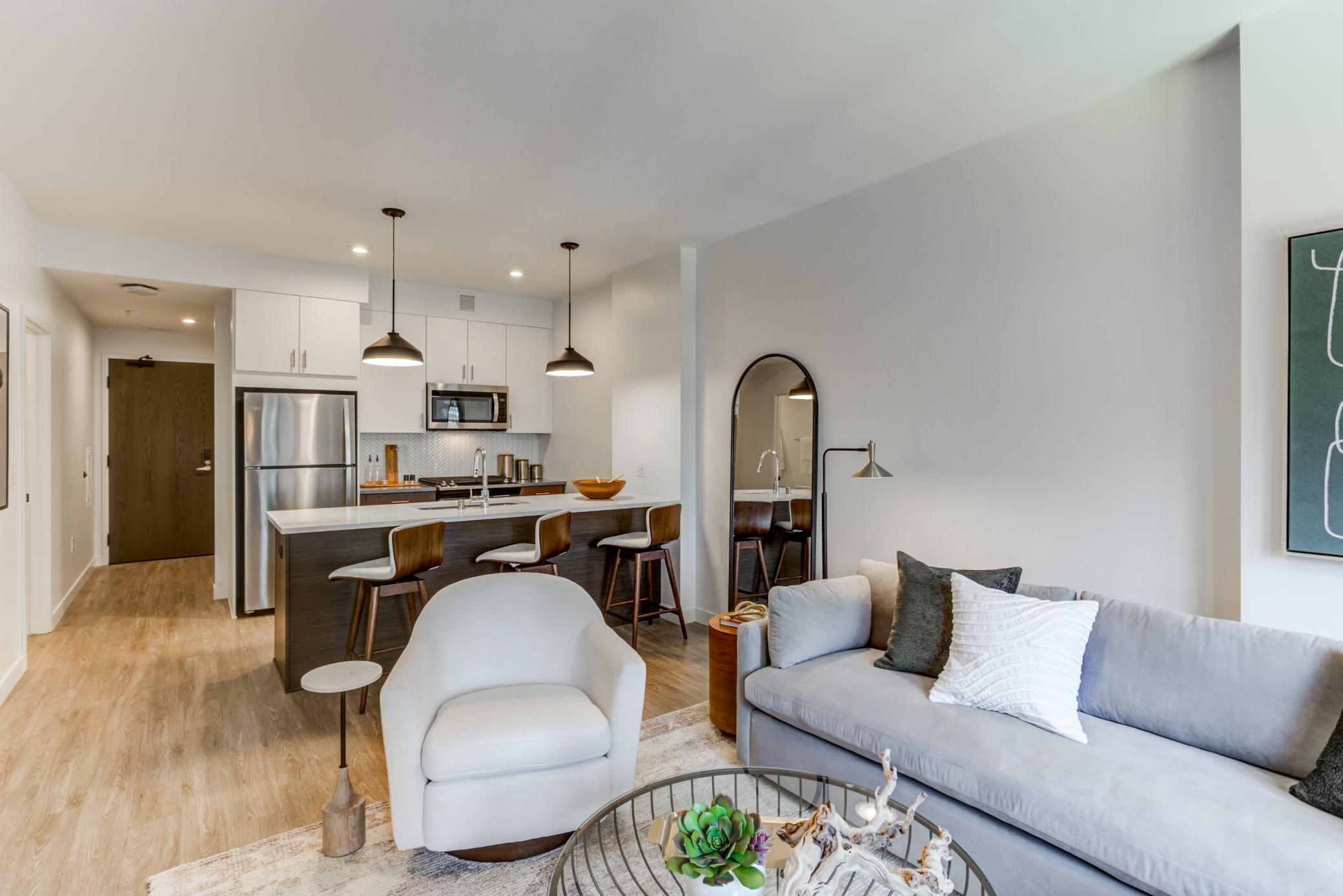 270 Hennepin Avenue 801 — photo