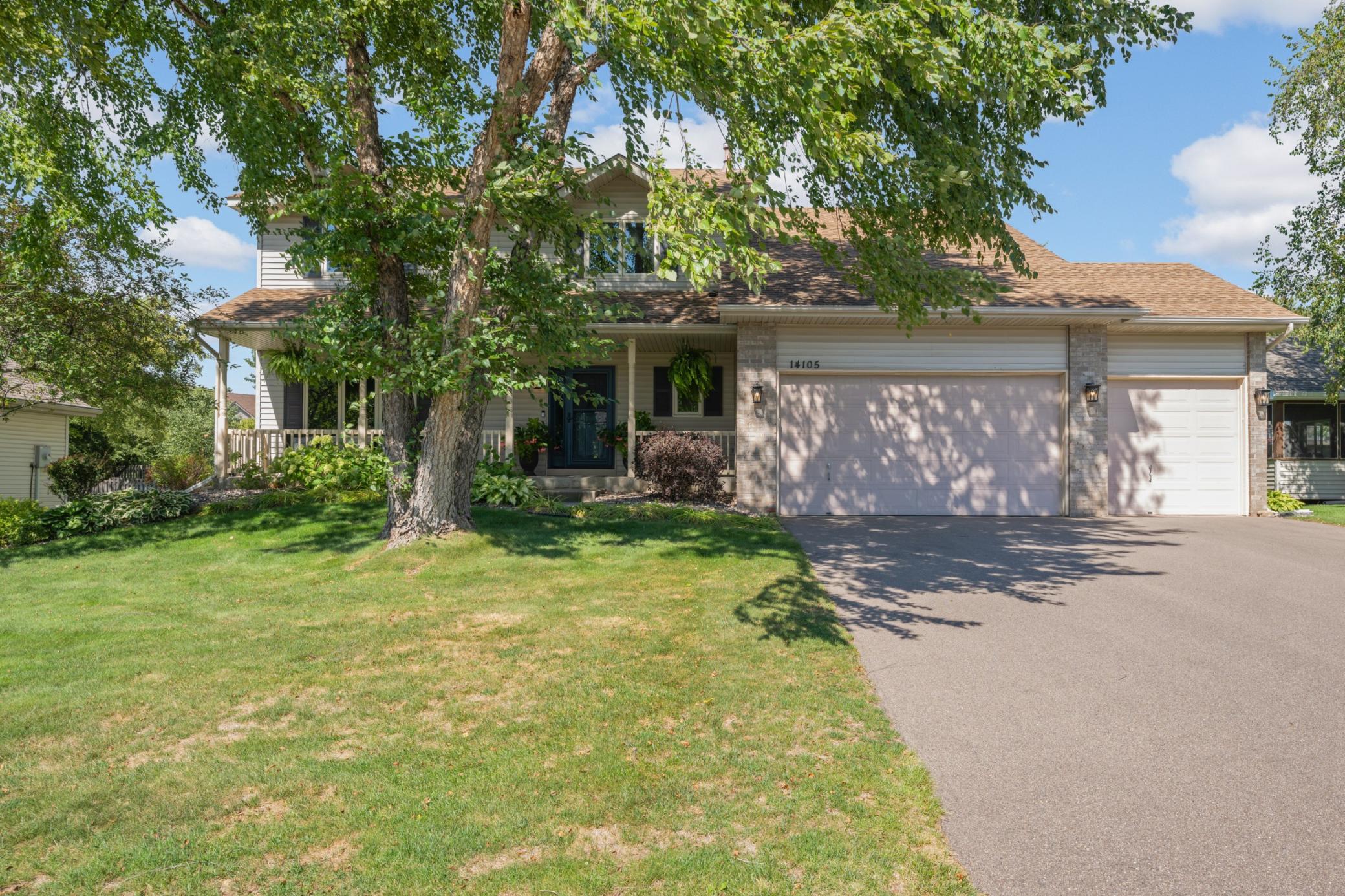 14105 Forest Lane — photo