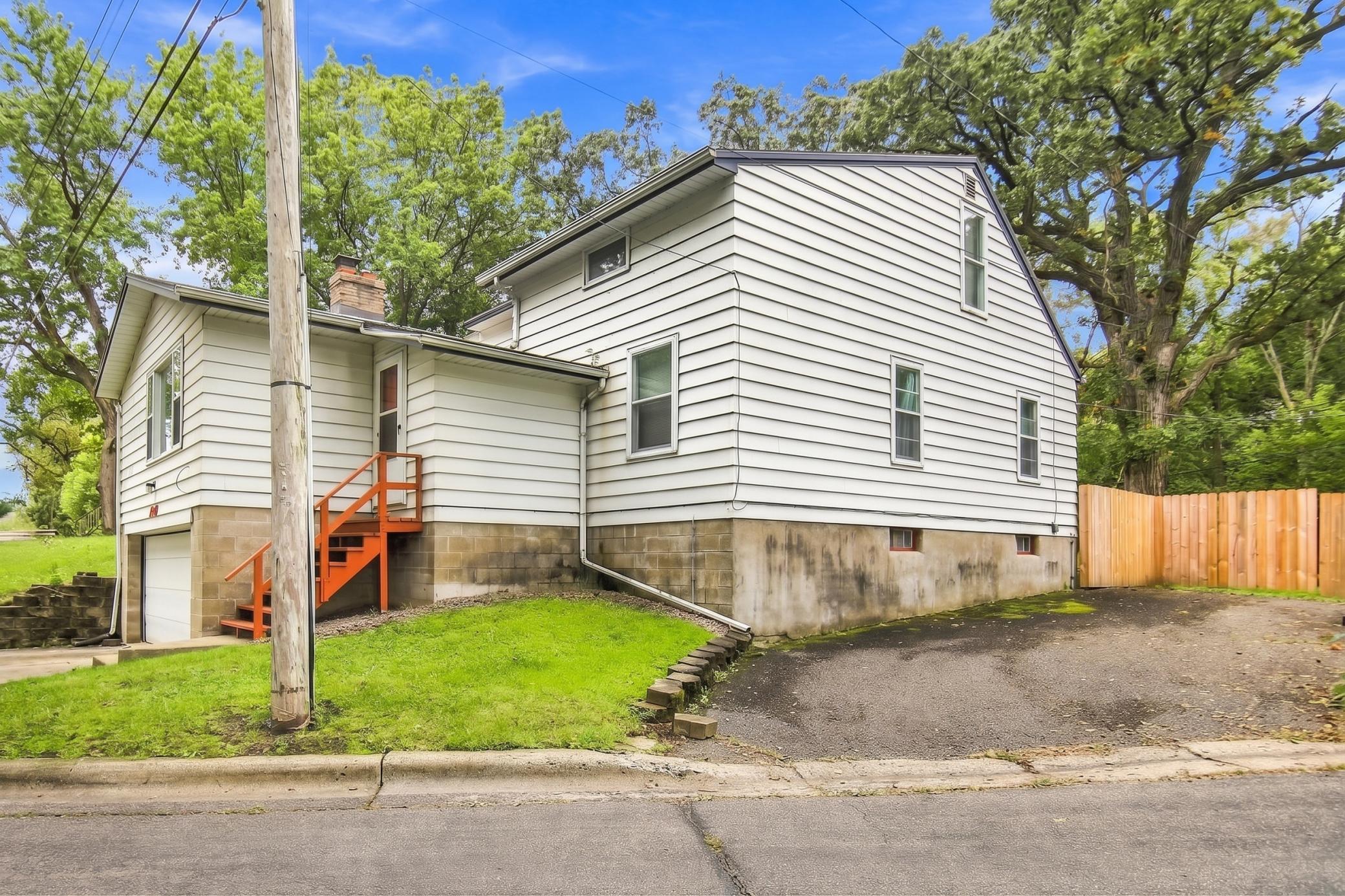 122 Brent Drive — photo