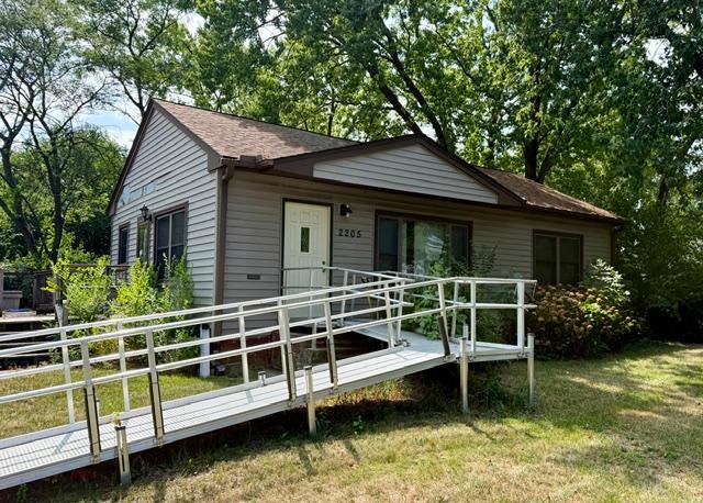 2205 Brookview Drive — photo