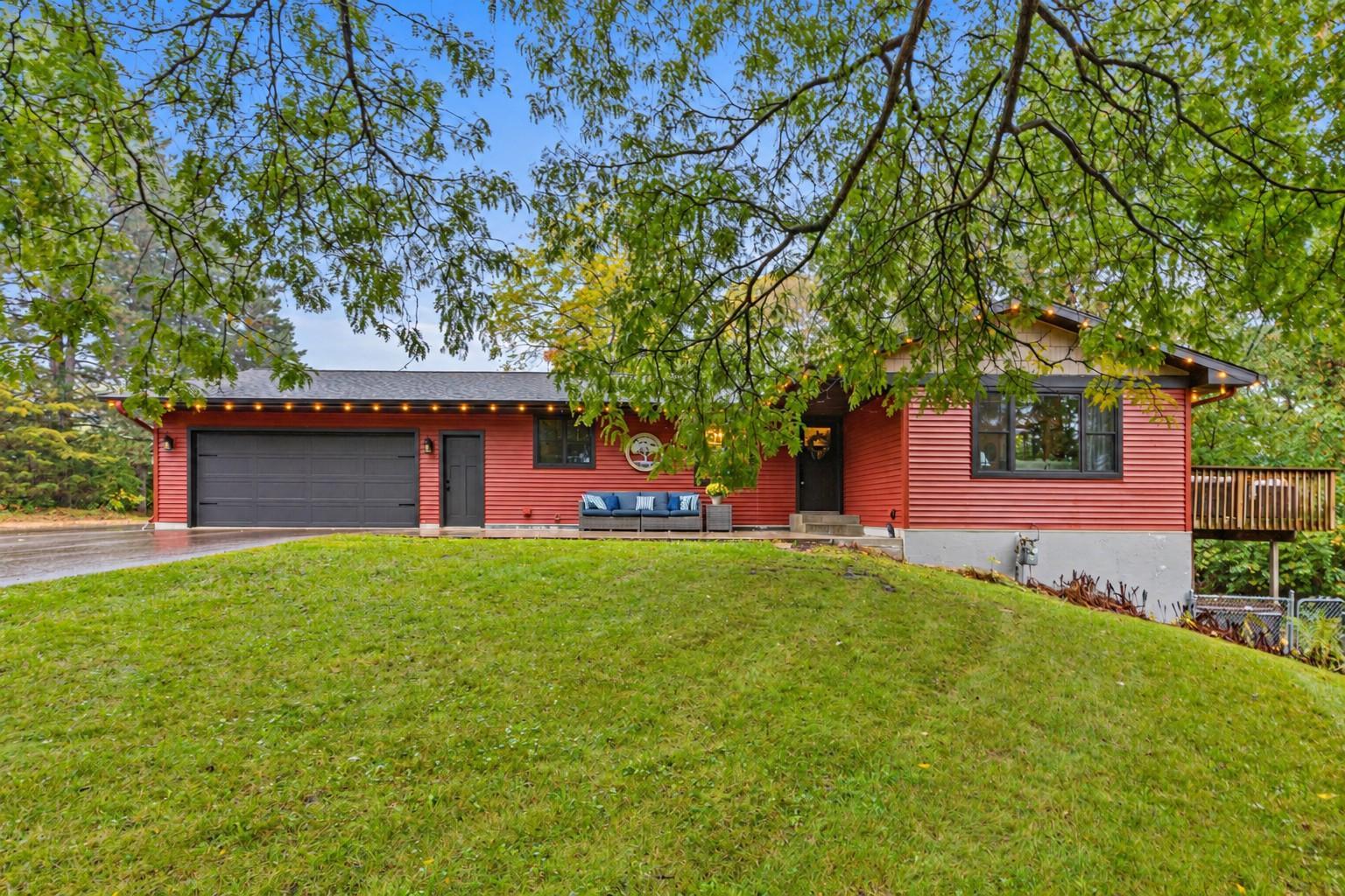 653 Deerwood Drive — photo