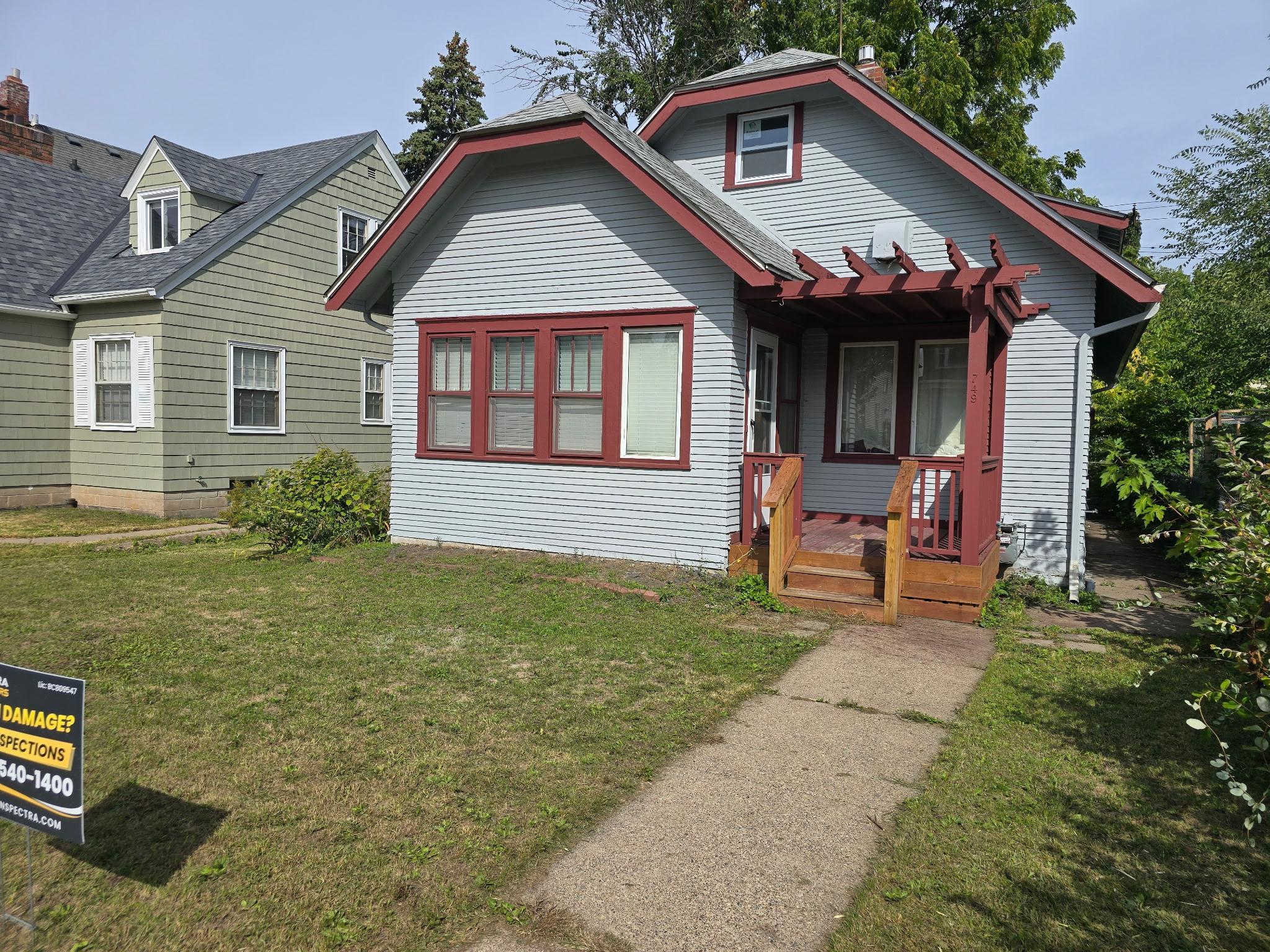 749 Geranium Avenue E — photo