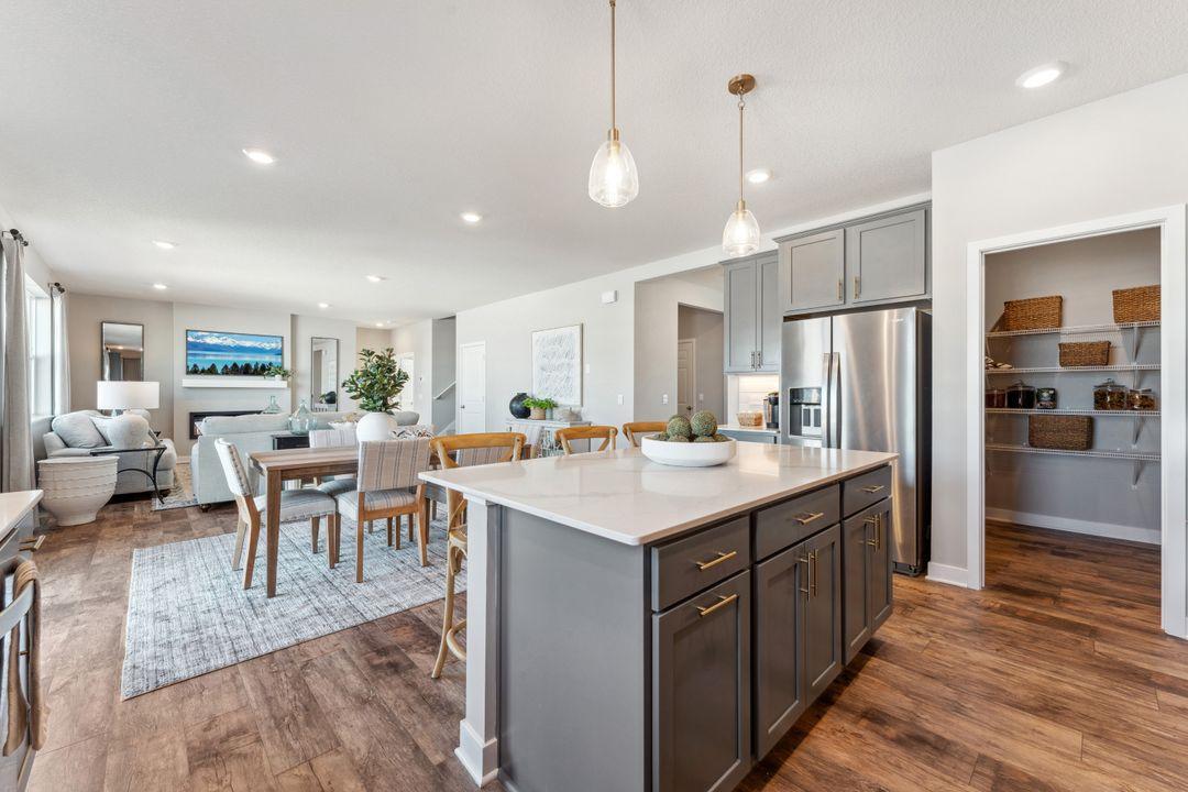 1709 Oak Creek Pass — photo