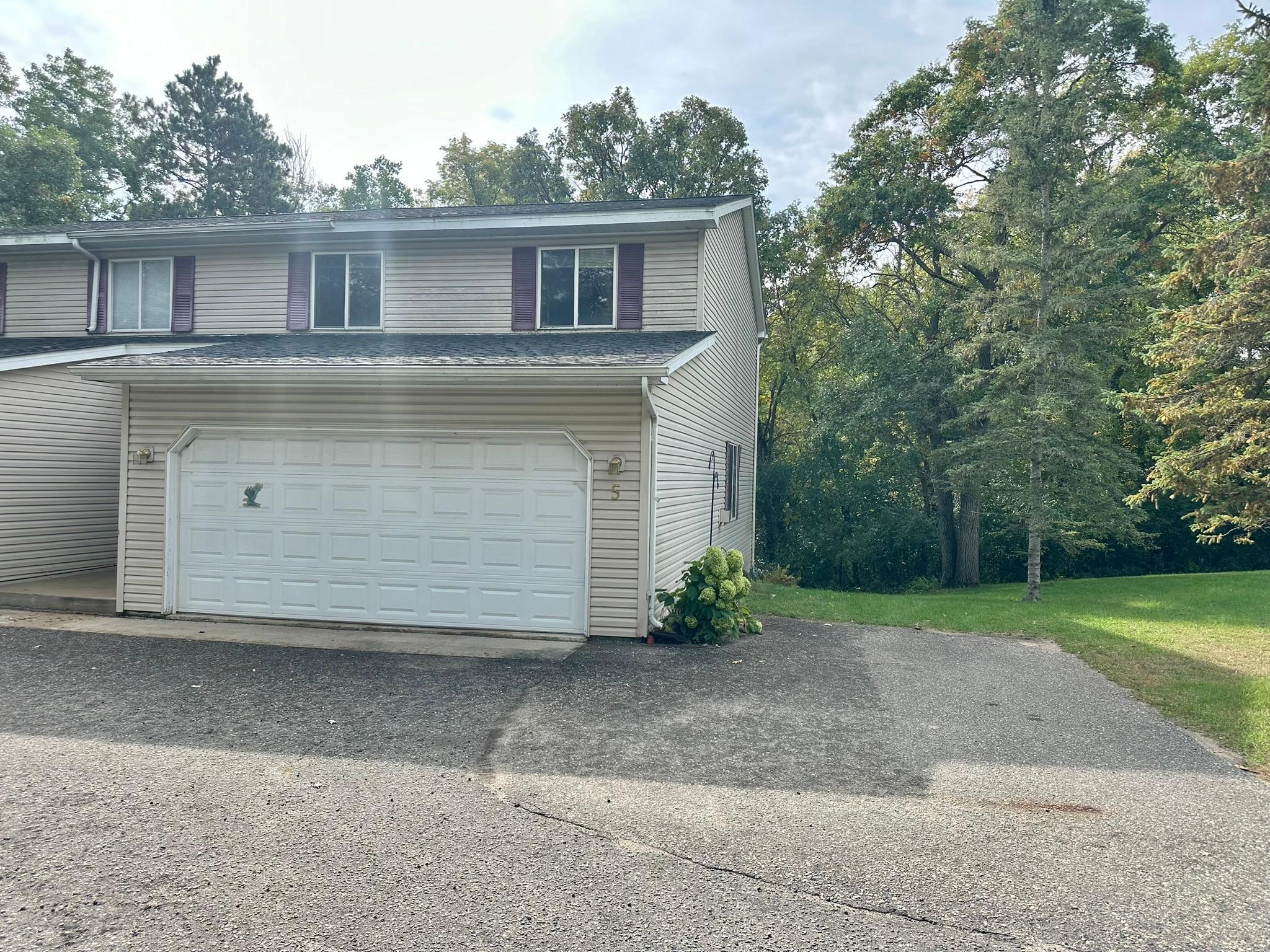806 Pine Street 5 — photo