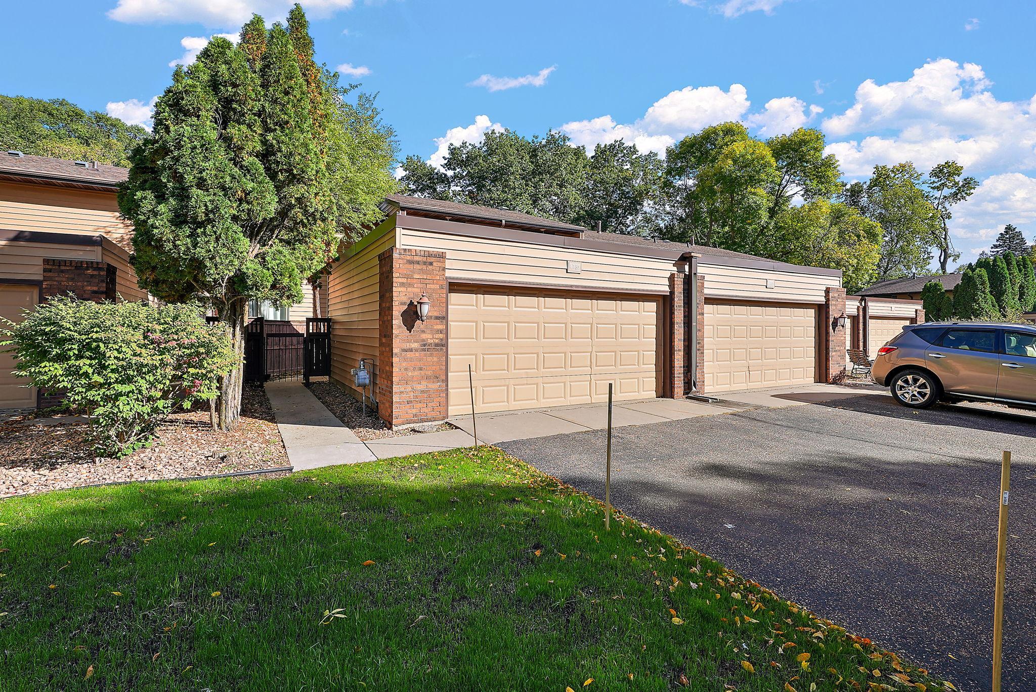 4731 Spring Circle — photo