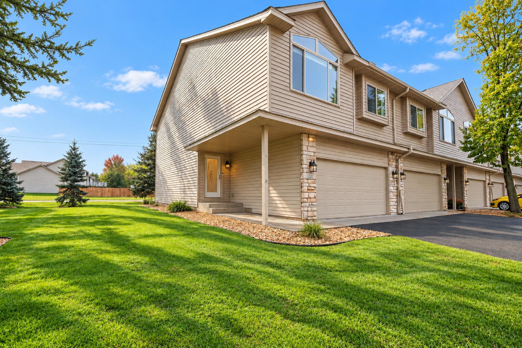 1120 Bristol Lane — photo