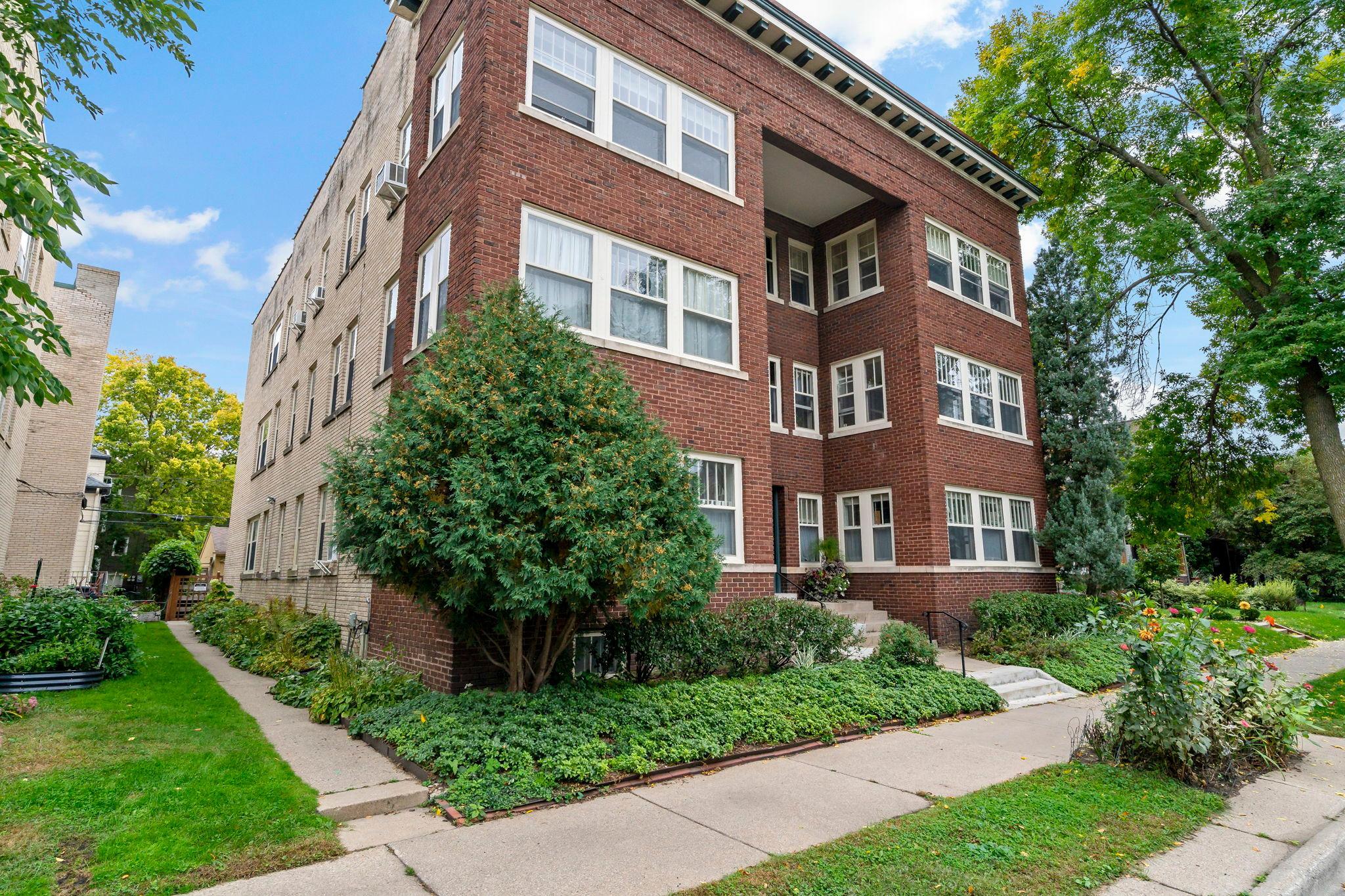 2407 Girard Avenue S 6 — photo