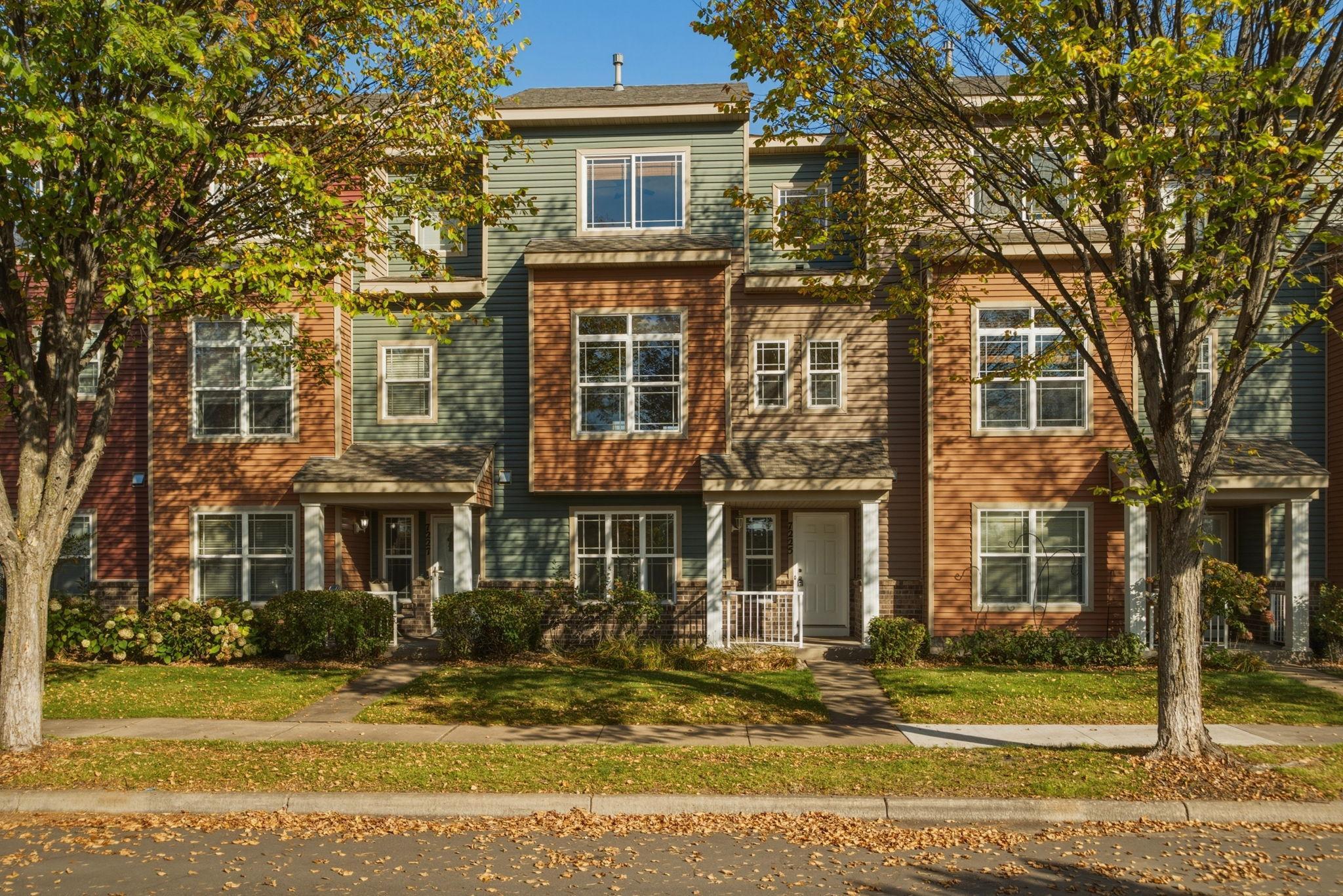 7225 E Ramsey Parkway NW — photo