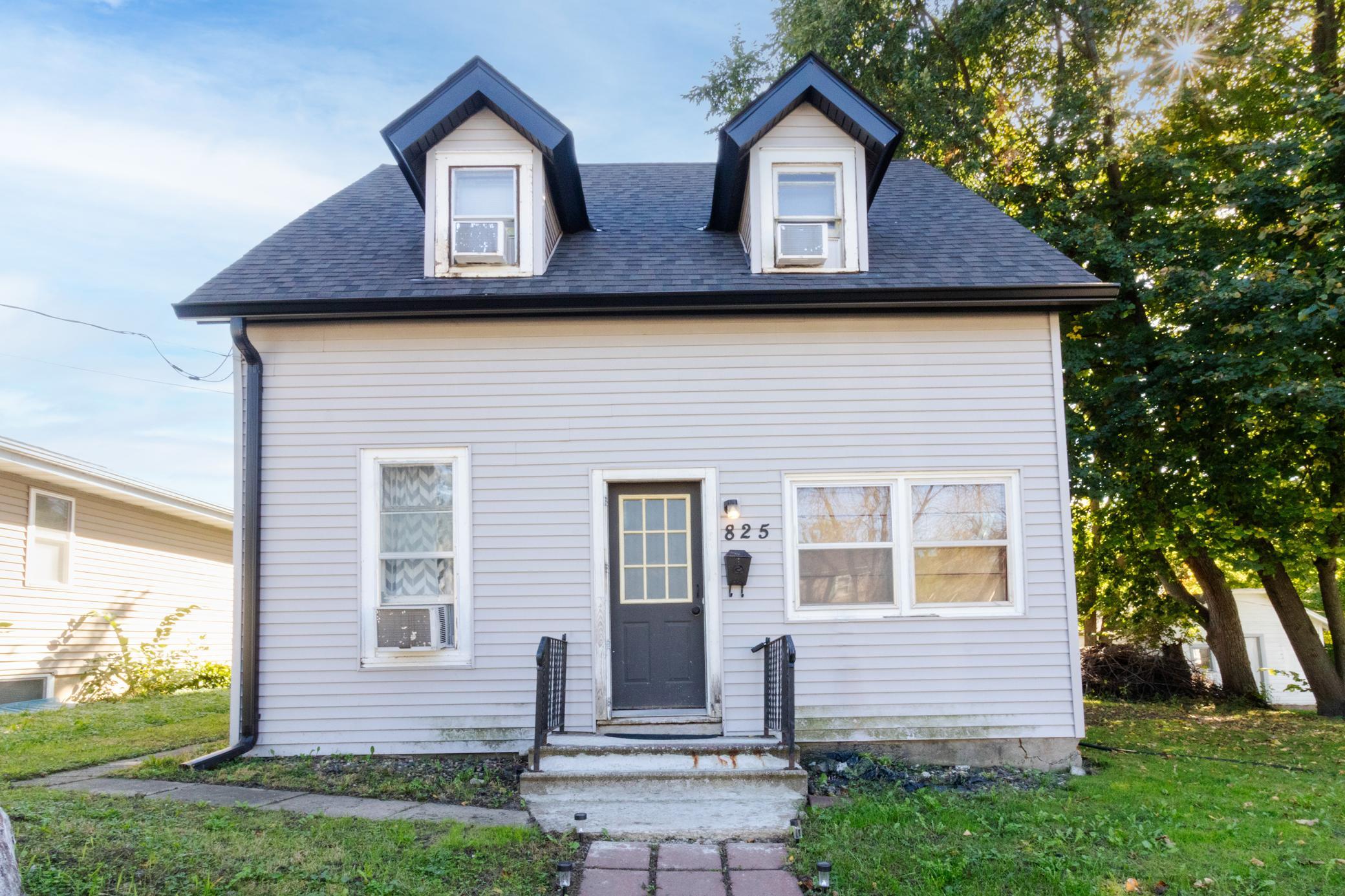 825 W Clark Street — photo
