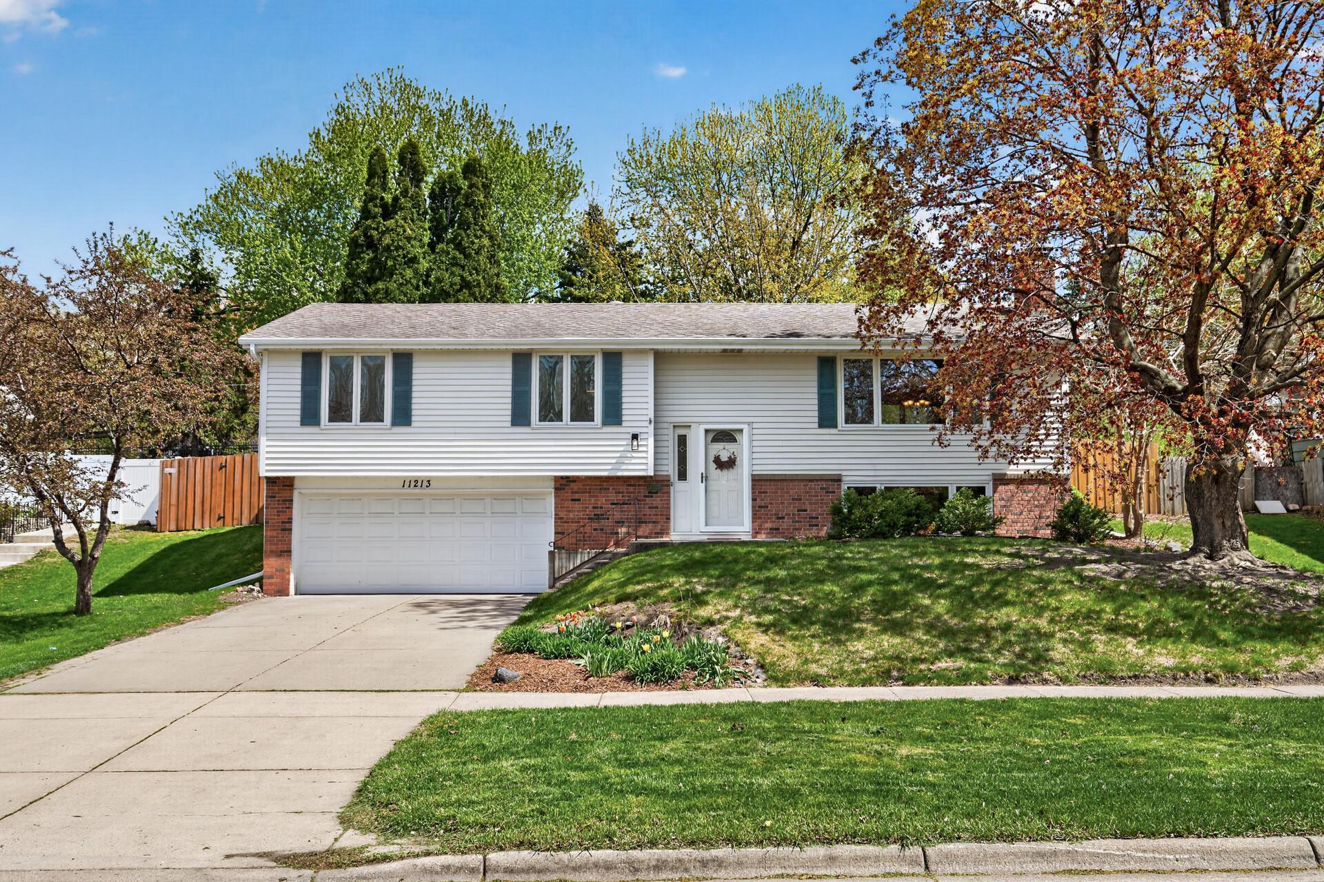 11213 River Hills Drive — photo