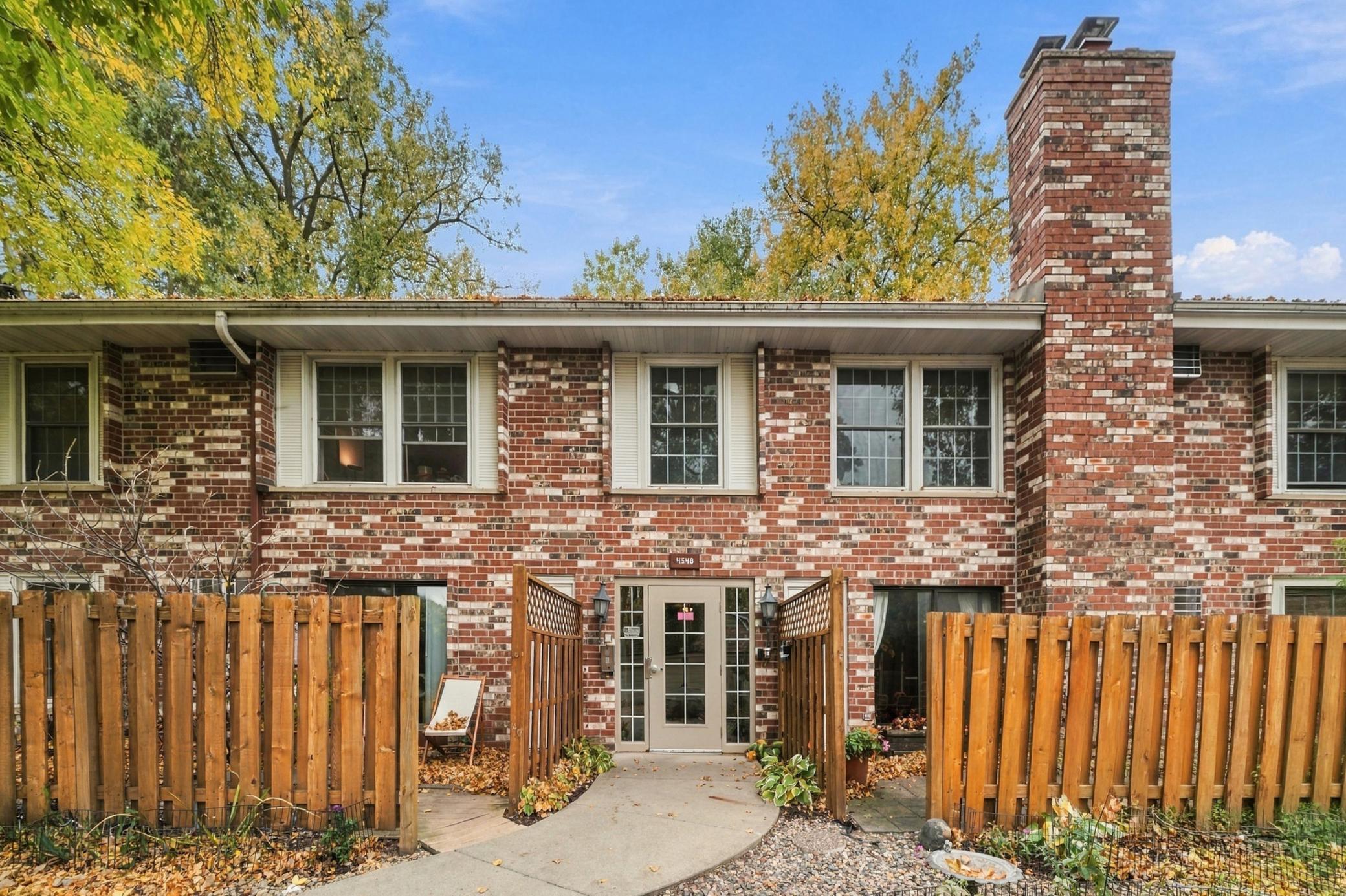 4548 Cedar Lake Road S Unit 6 — photo