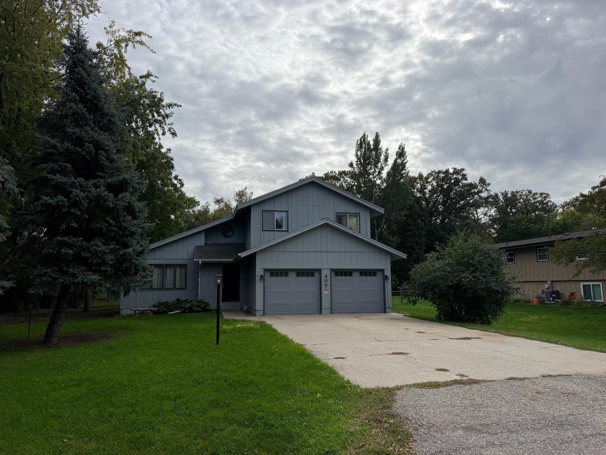 407 Southwood Drive — photo