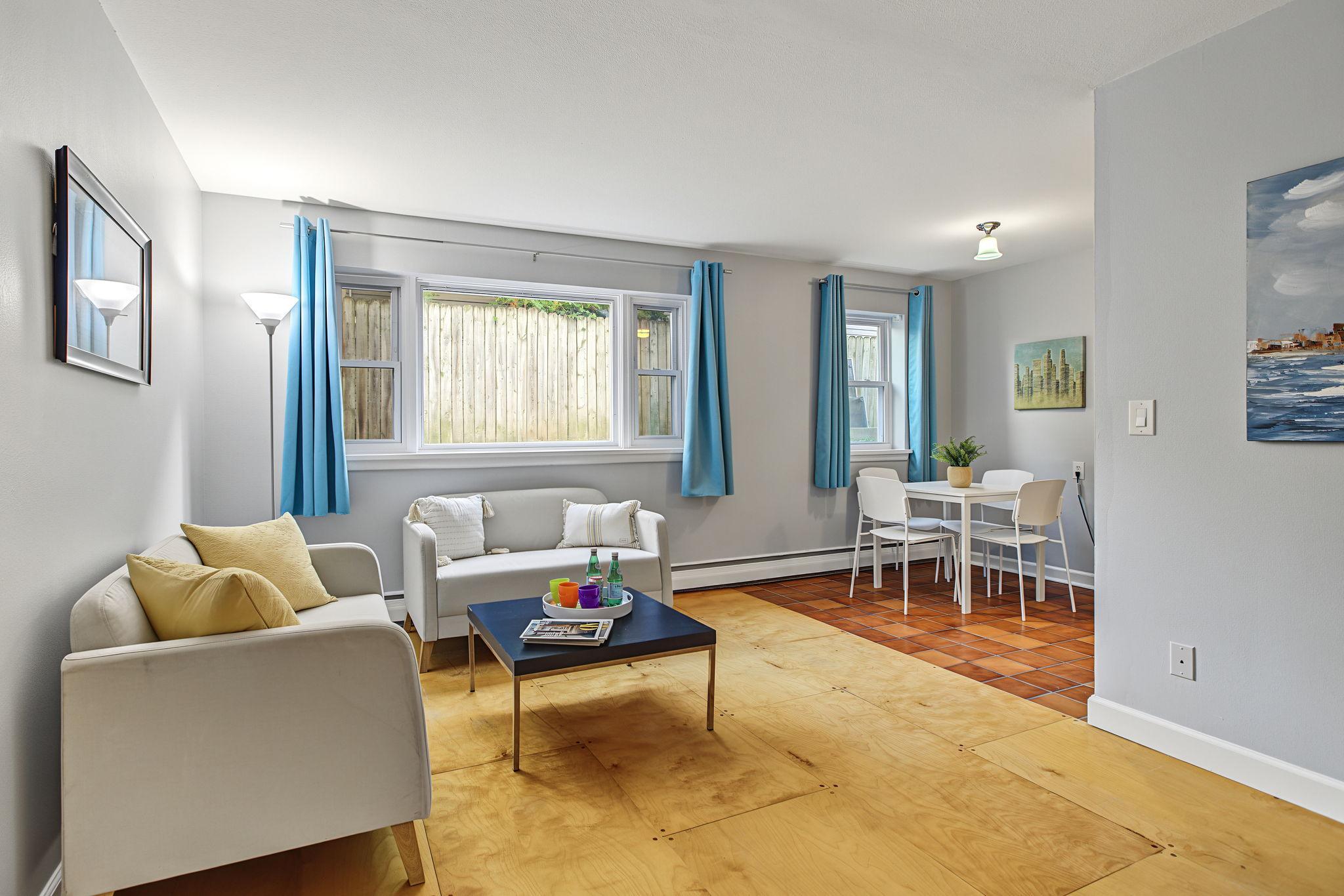 2747 Dupont Avenue S Unit 101 — photo