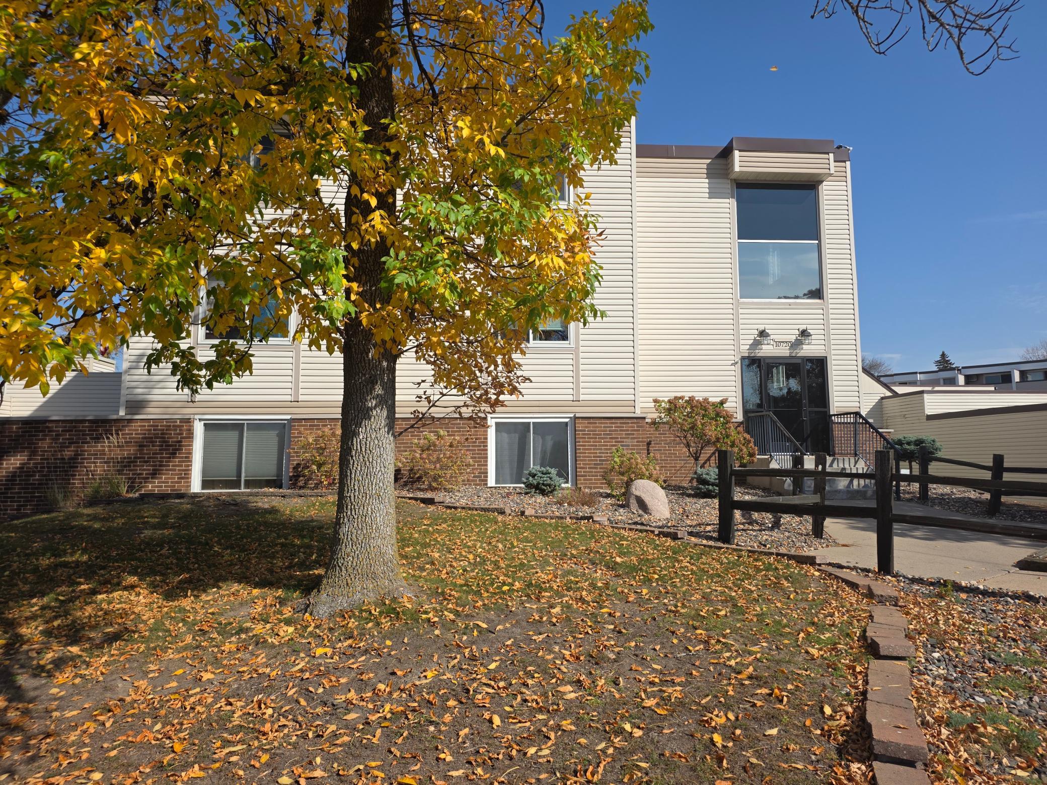 10720 Rockford Road Unit 208 — photo