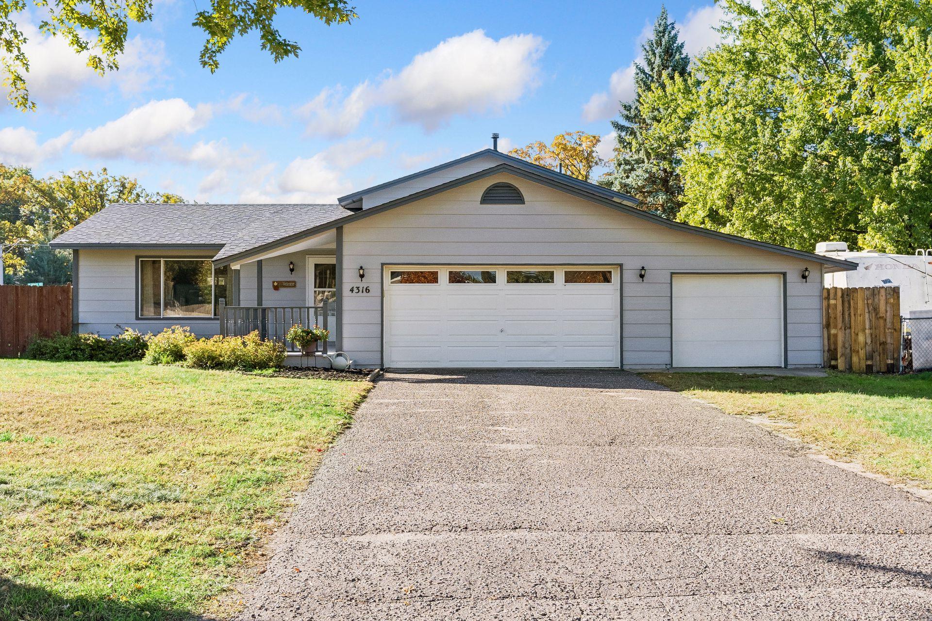 4316 101st Lane NE — photo