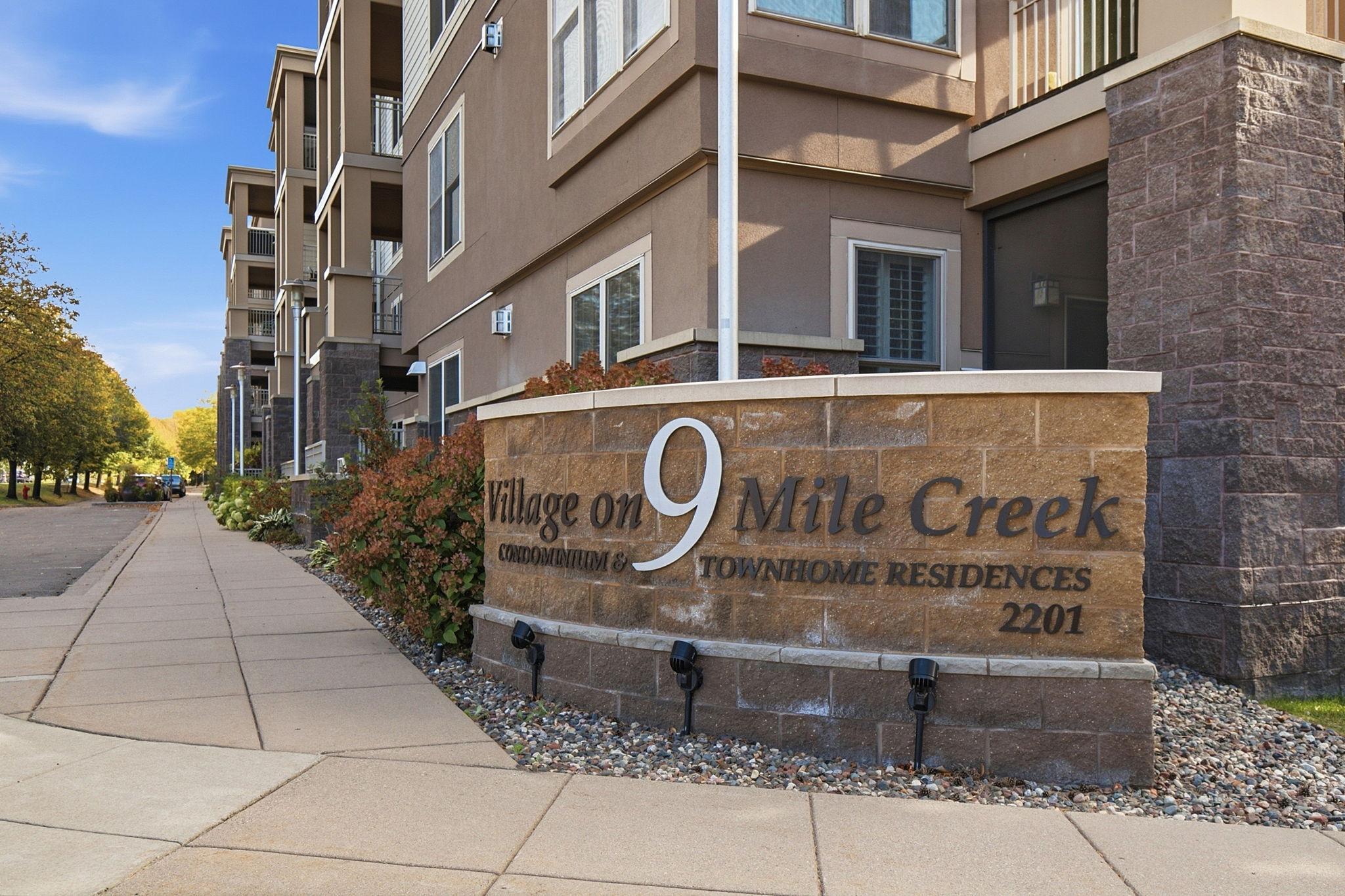 2201 Village Lane Unit a213 — photo