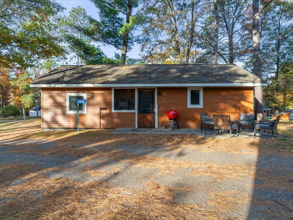17238 Lisa Court — photo