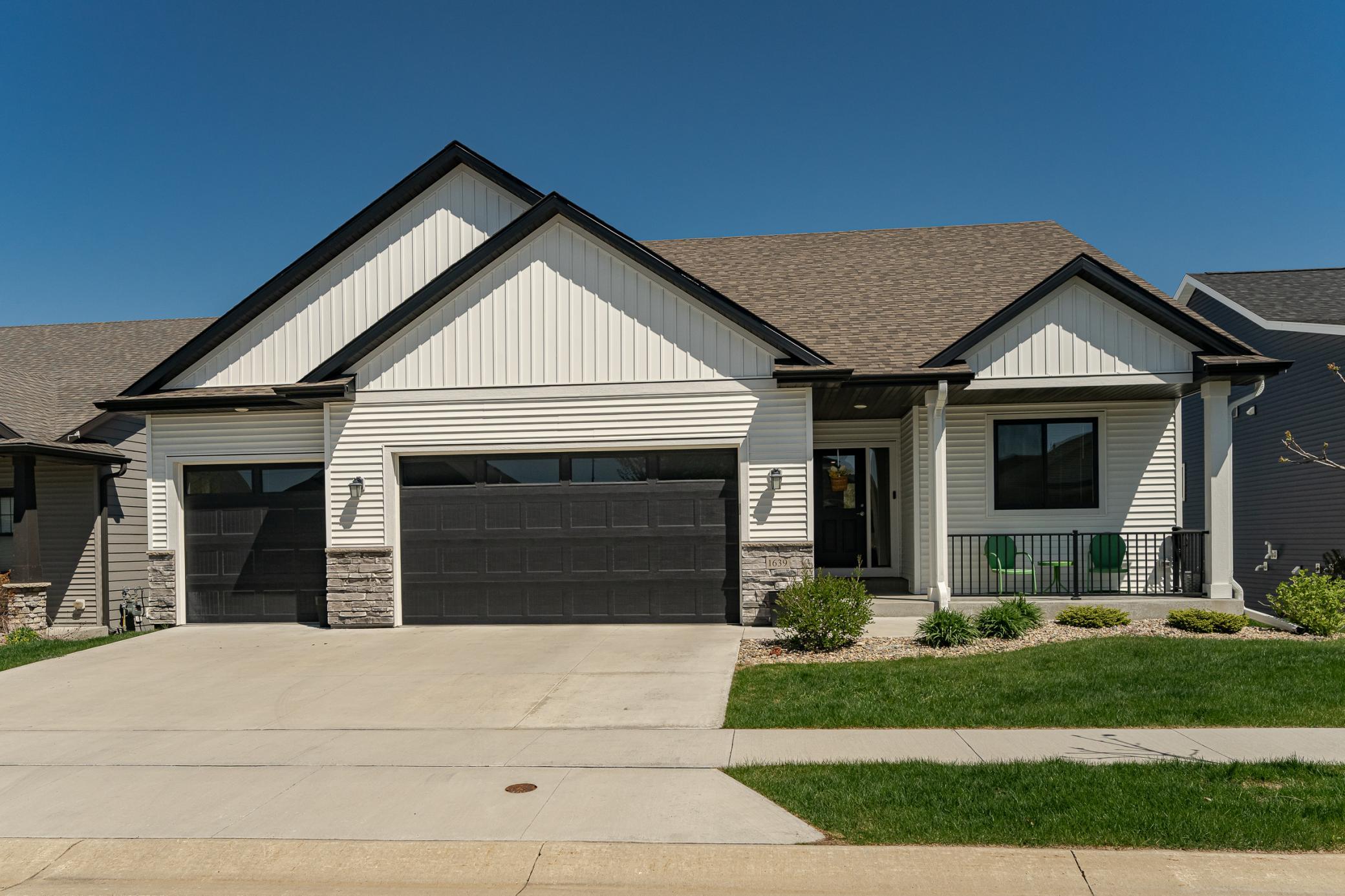 1639 Hadley Creek Drive NE — photo