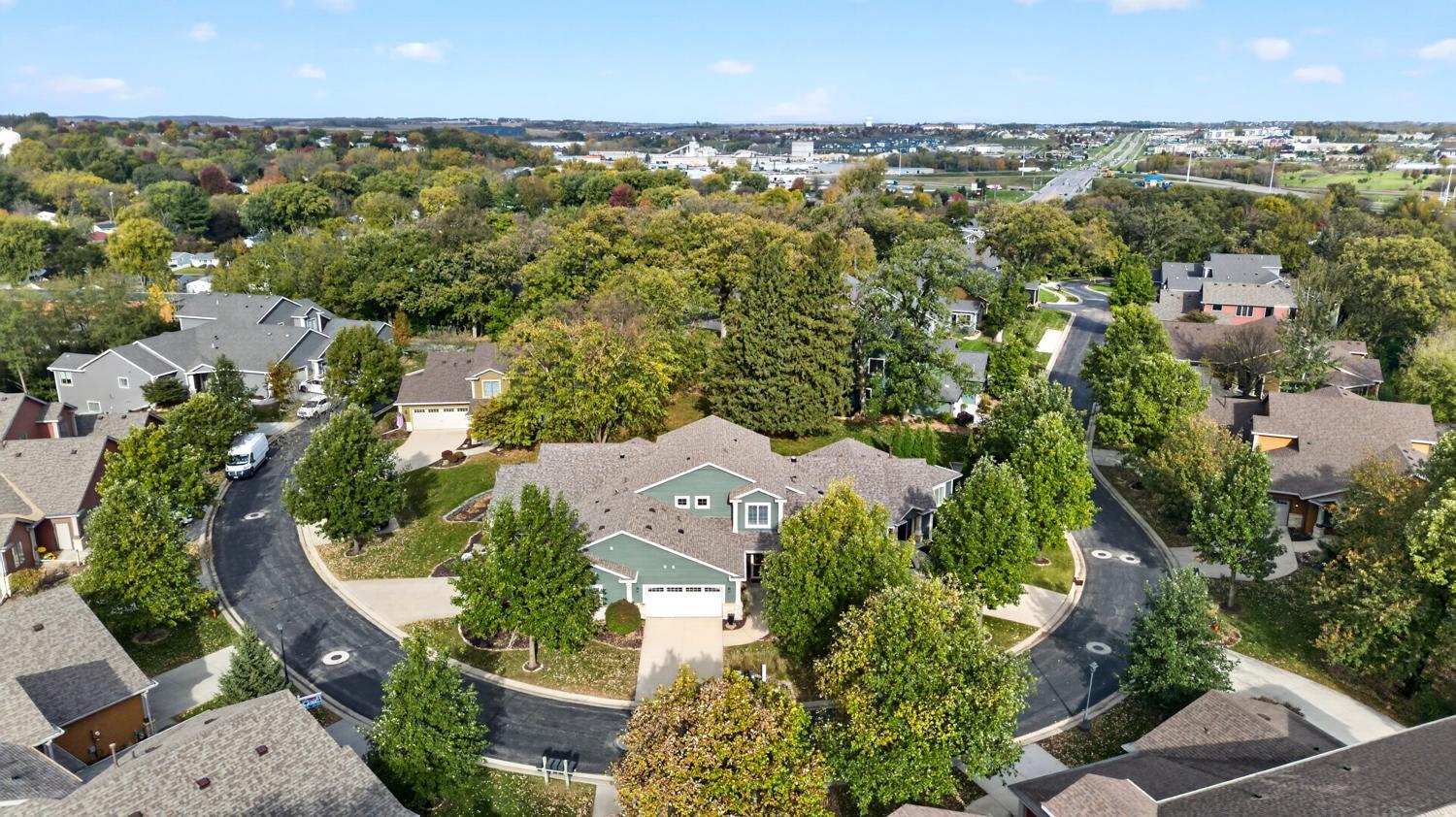 671 Panorama Circle NW — photo