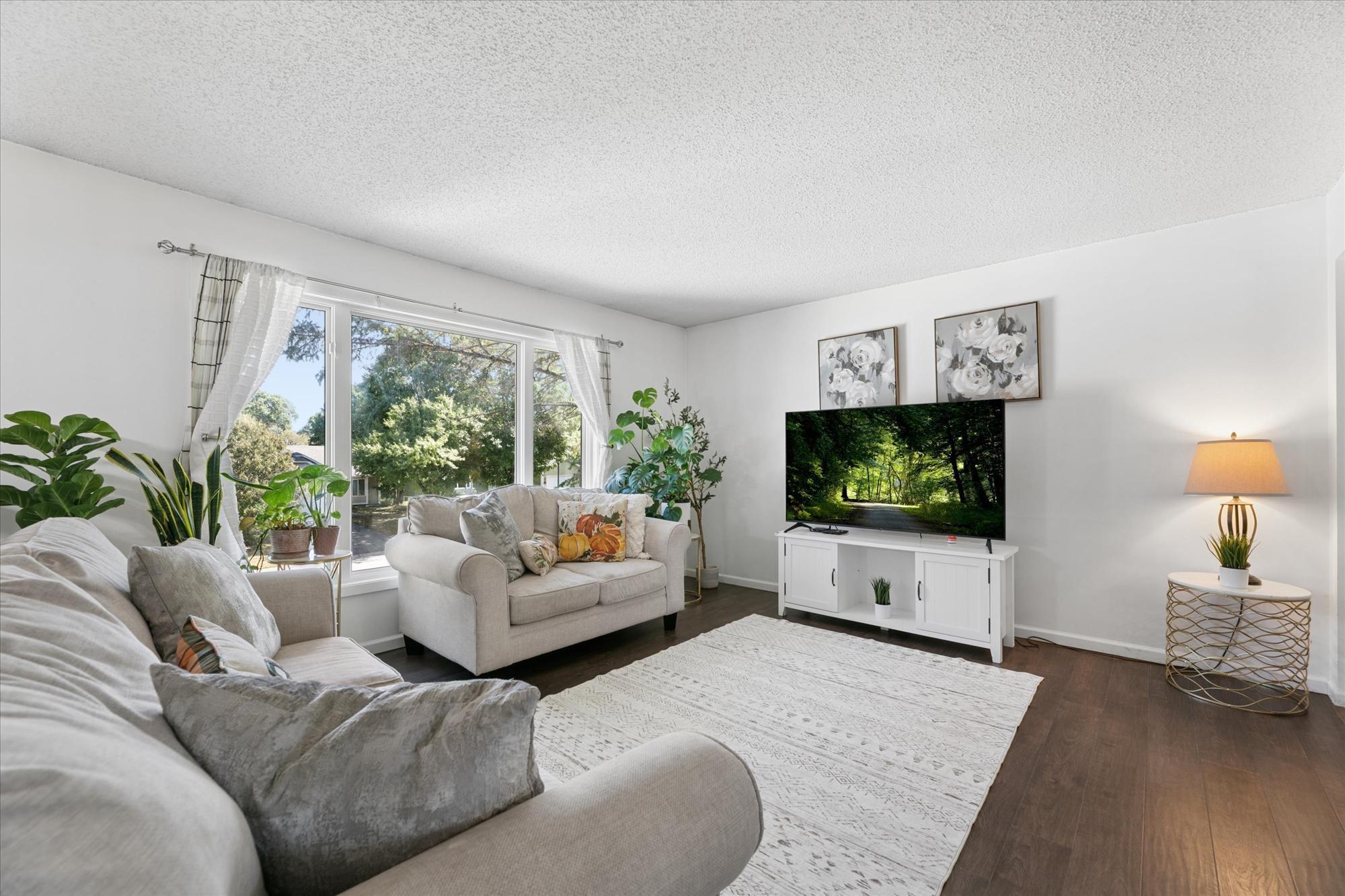 6242 Whispering Oaks Drive — photo