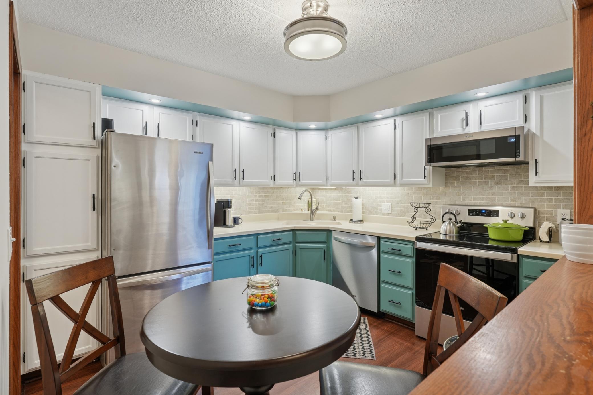 2445 Londin Lane E Unit 212 — photo