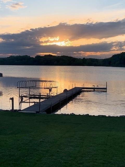 8404 Waters Edge Drive — photo