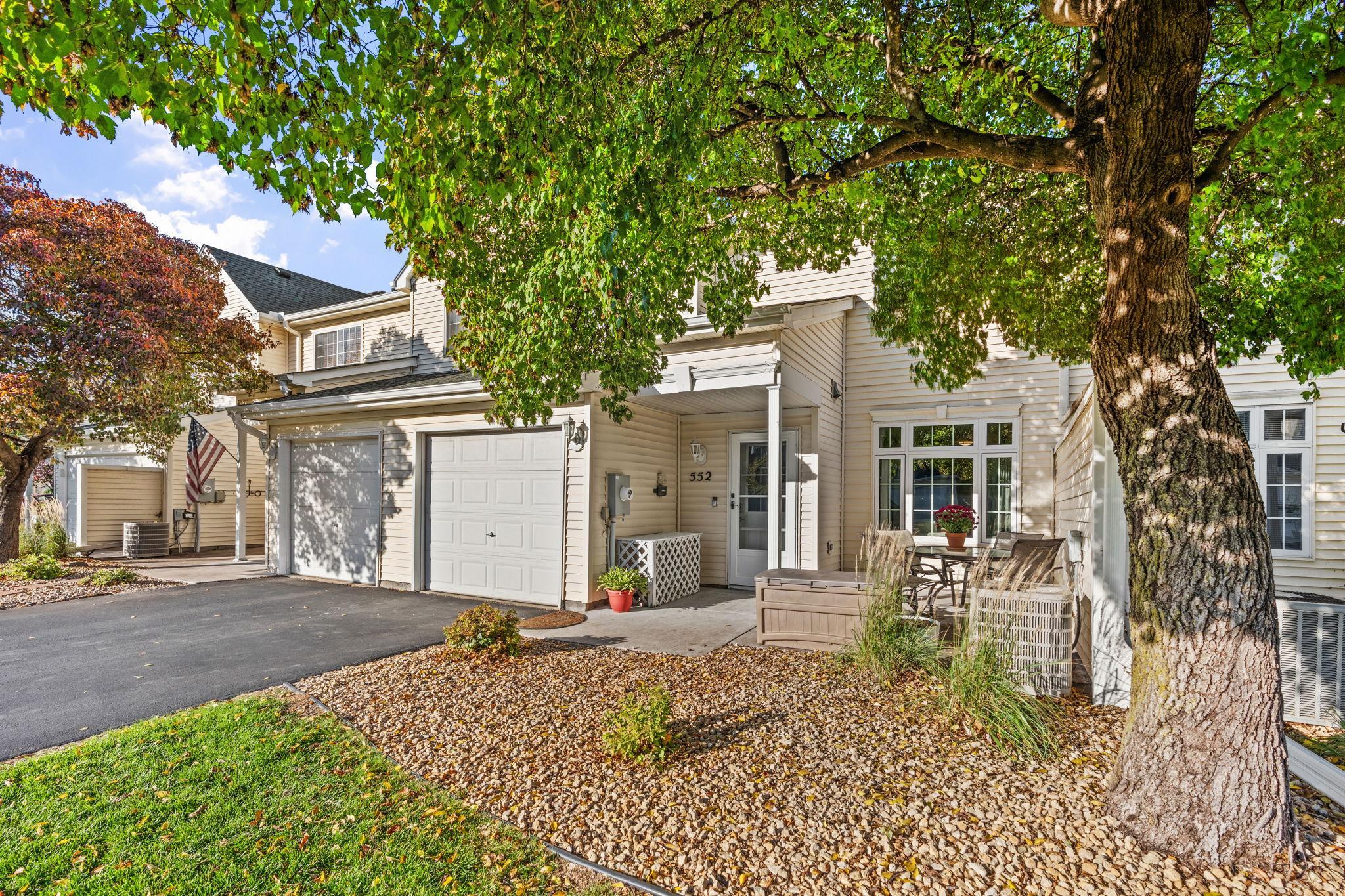 552 Aqua Circle — photo