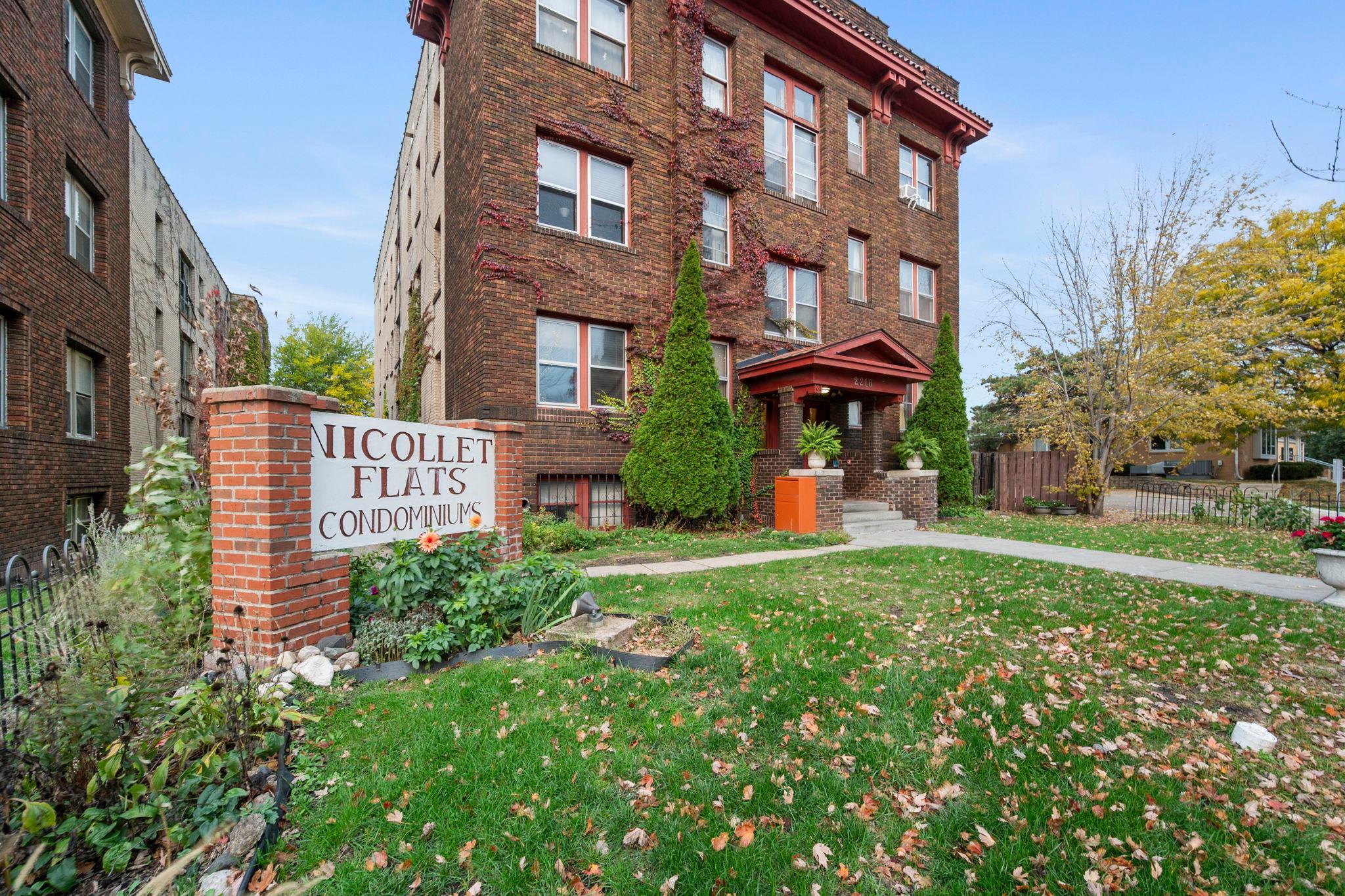 2218 Nicollet Avenue Unit B1 — photo