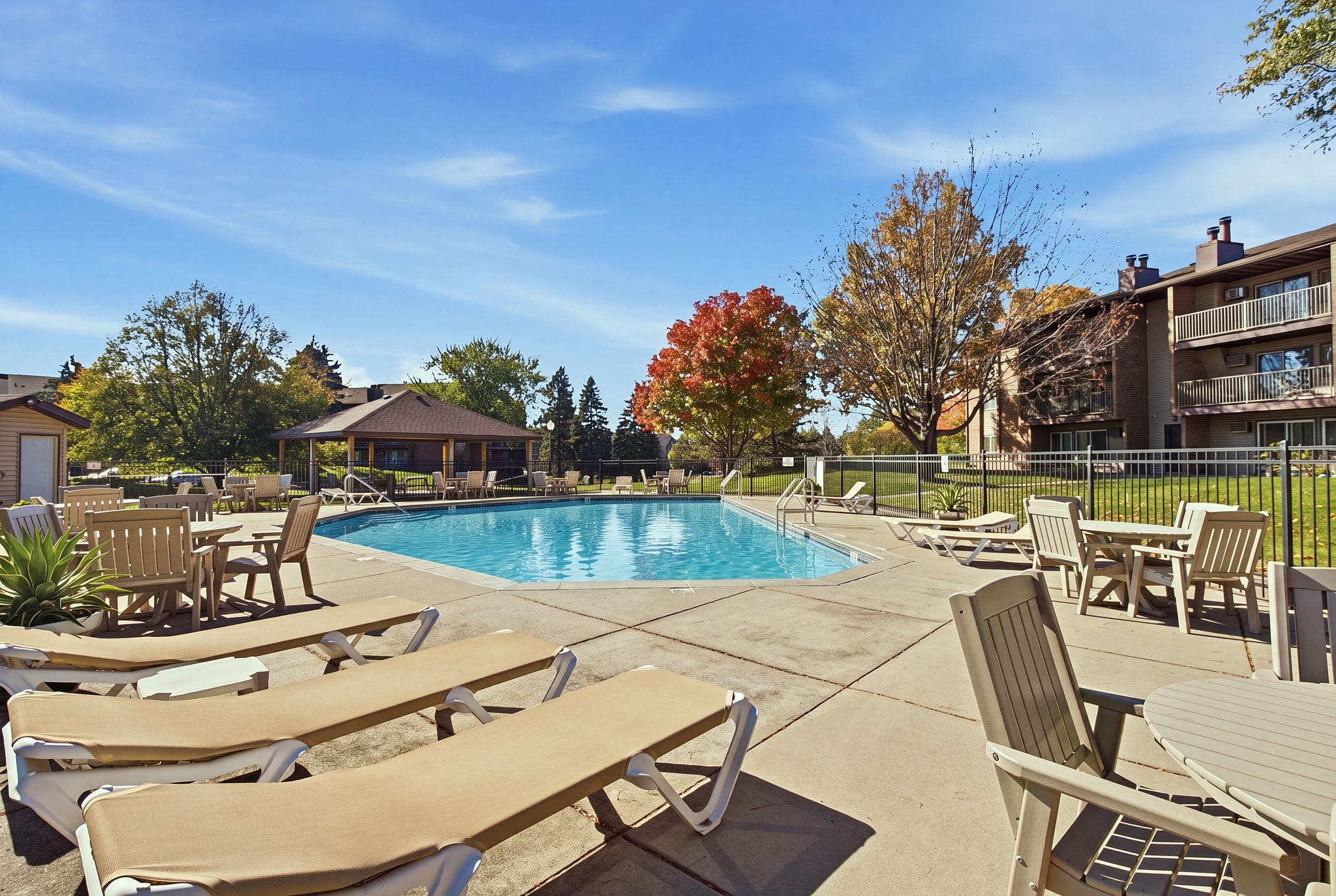 3420 Golfview Drive Unit 214 — photo
